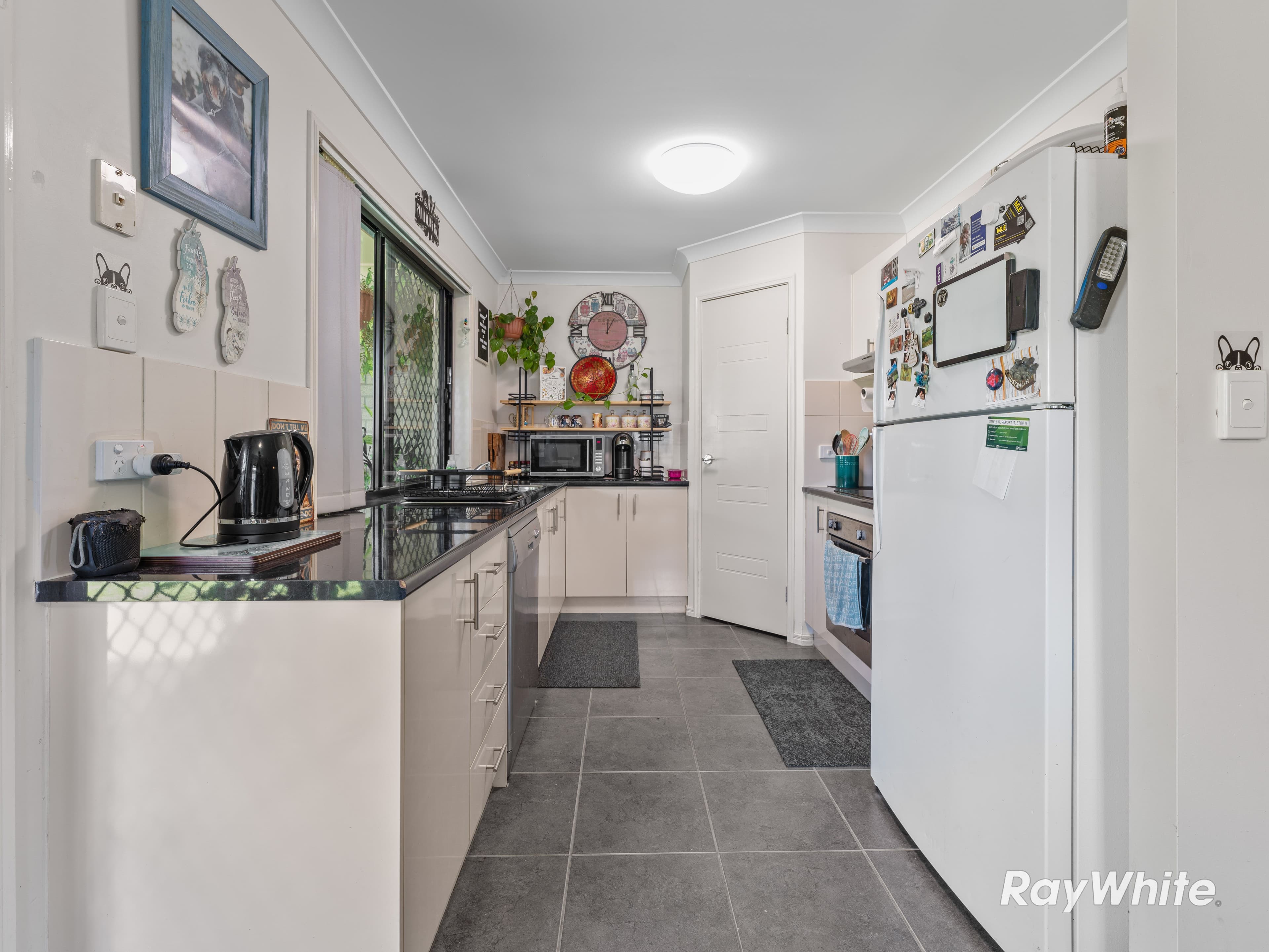 6 Stathis Place, Bundamba QLD 4304, Bundamba - Thumbnail 6