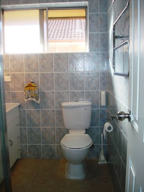 12 Drummond Street, WARWICK FARM NSW 2170, Warwick Farm - Thumbnail 4