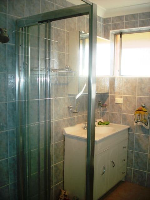 12 Drummond Street, WARWICK FARM NSW 2170, Warwick Farm - Thumbnail 5