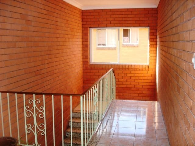 12 Drummond Street, WARWICK FARM NSW 2170, Warwick Farm - Thumbnail 6