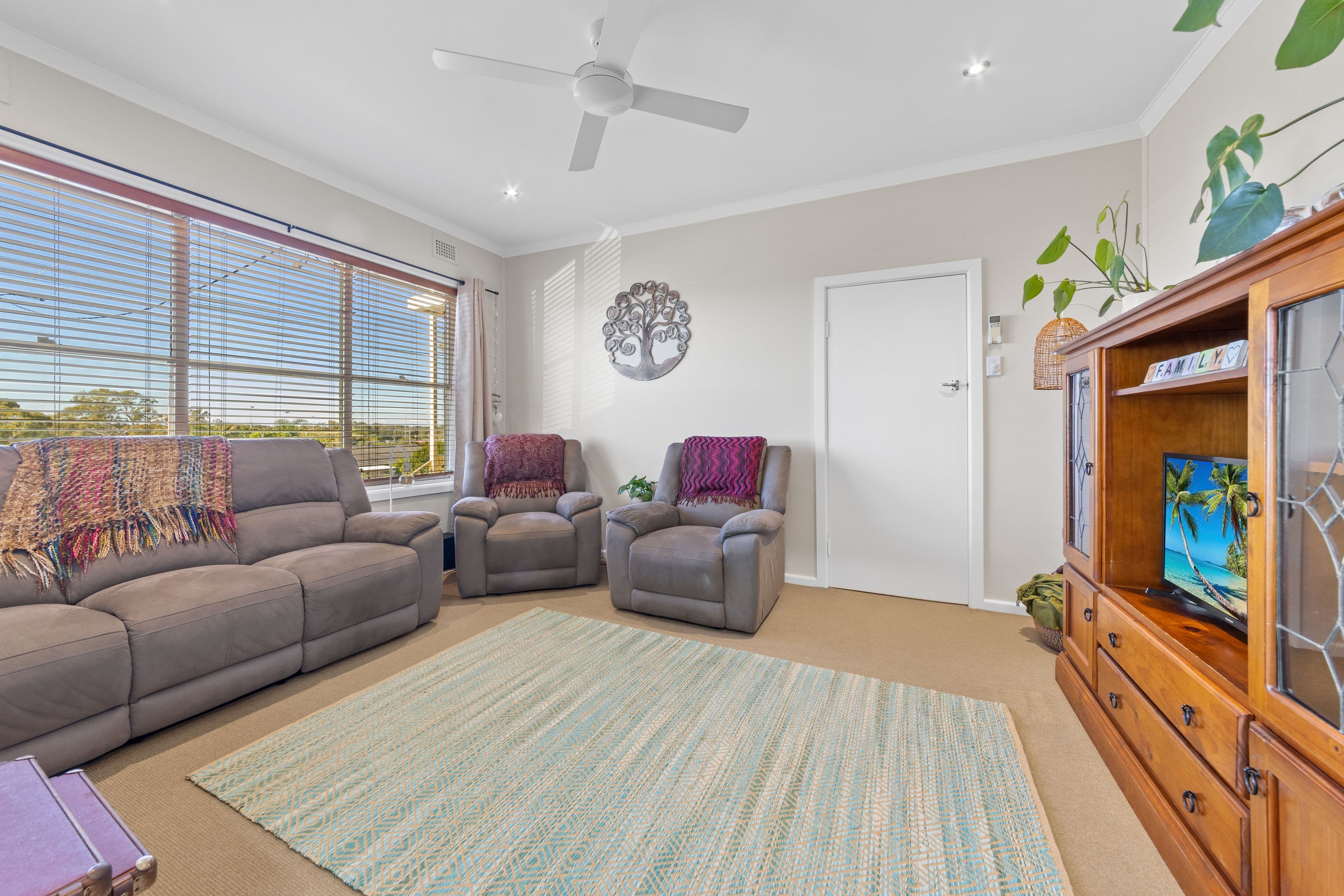 8 Woolana Avenue, Budgewoi NSW 2262, Budgewoi - Thumbnail 3