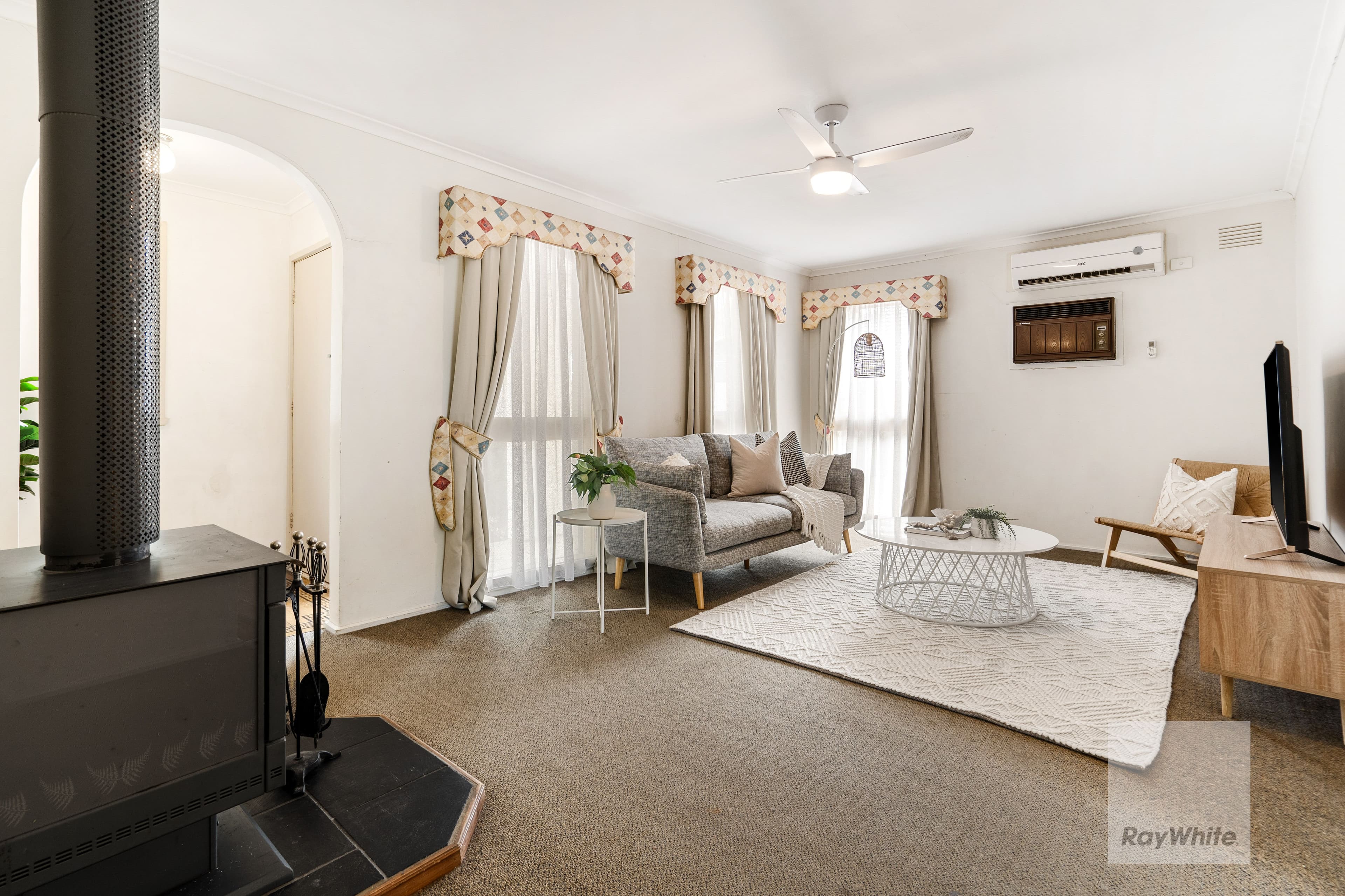 55 Burke Road, Sunbury VIC 3429, Sunbury - Thumbnail 3