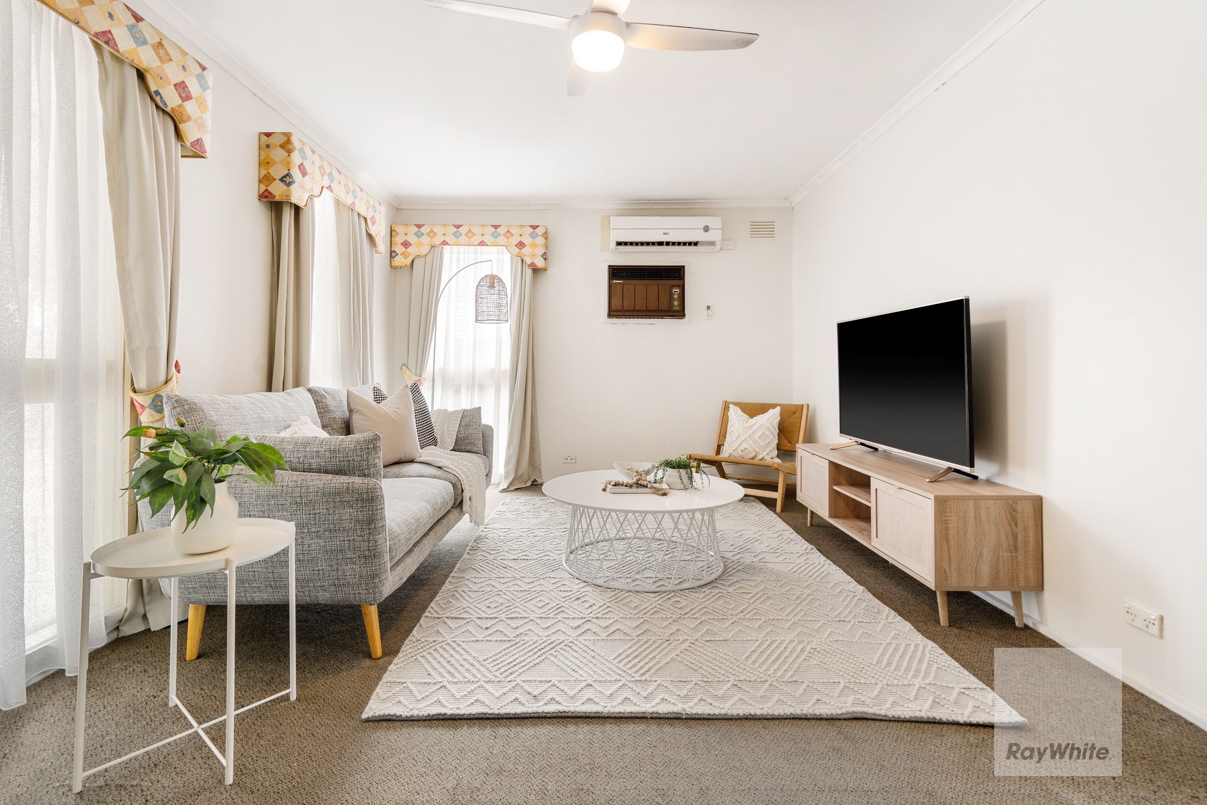 55 Burke Road, Sunbury VIC 3429, Sunbury - Thumbnail 4