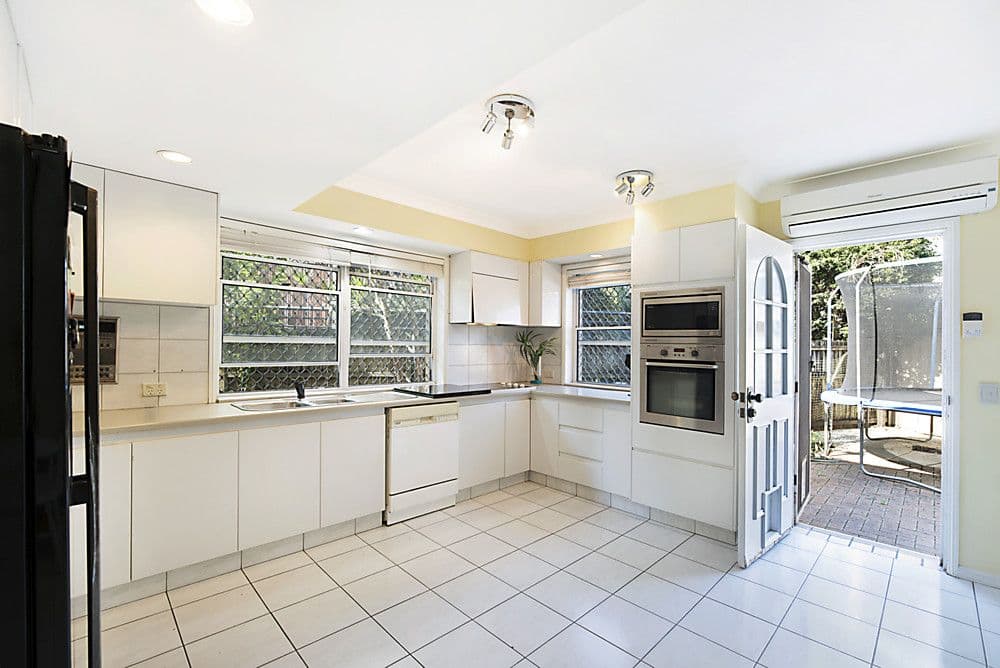 15 Burra Street, Chevron Island QLD 4217, Chevron Island - Thumbnail 8