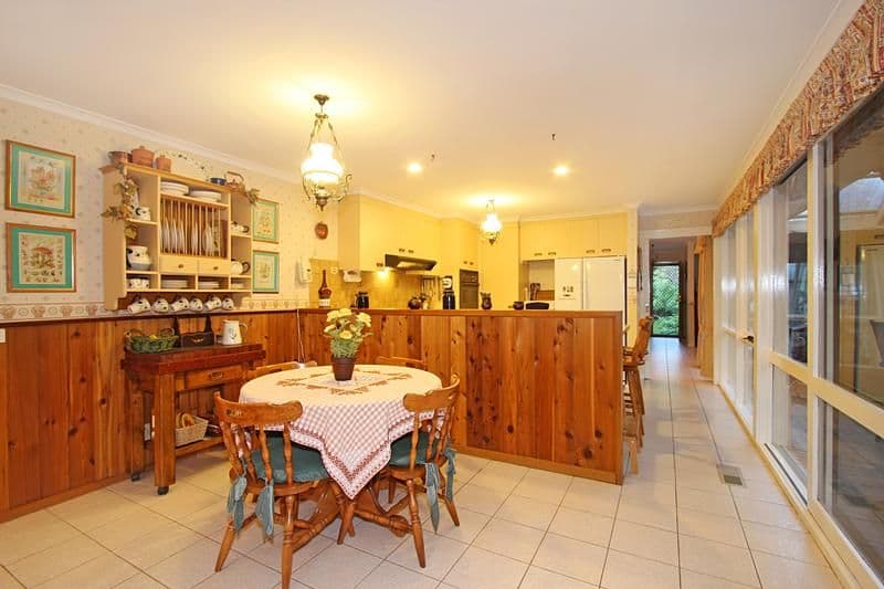2 Morley Court, BORONIA VIC 3155, Boronia - Thumbnail 3