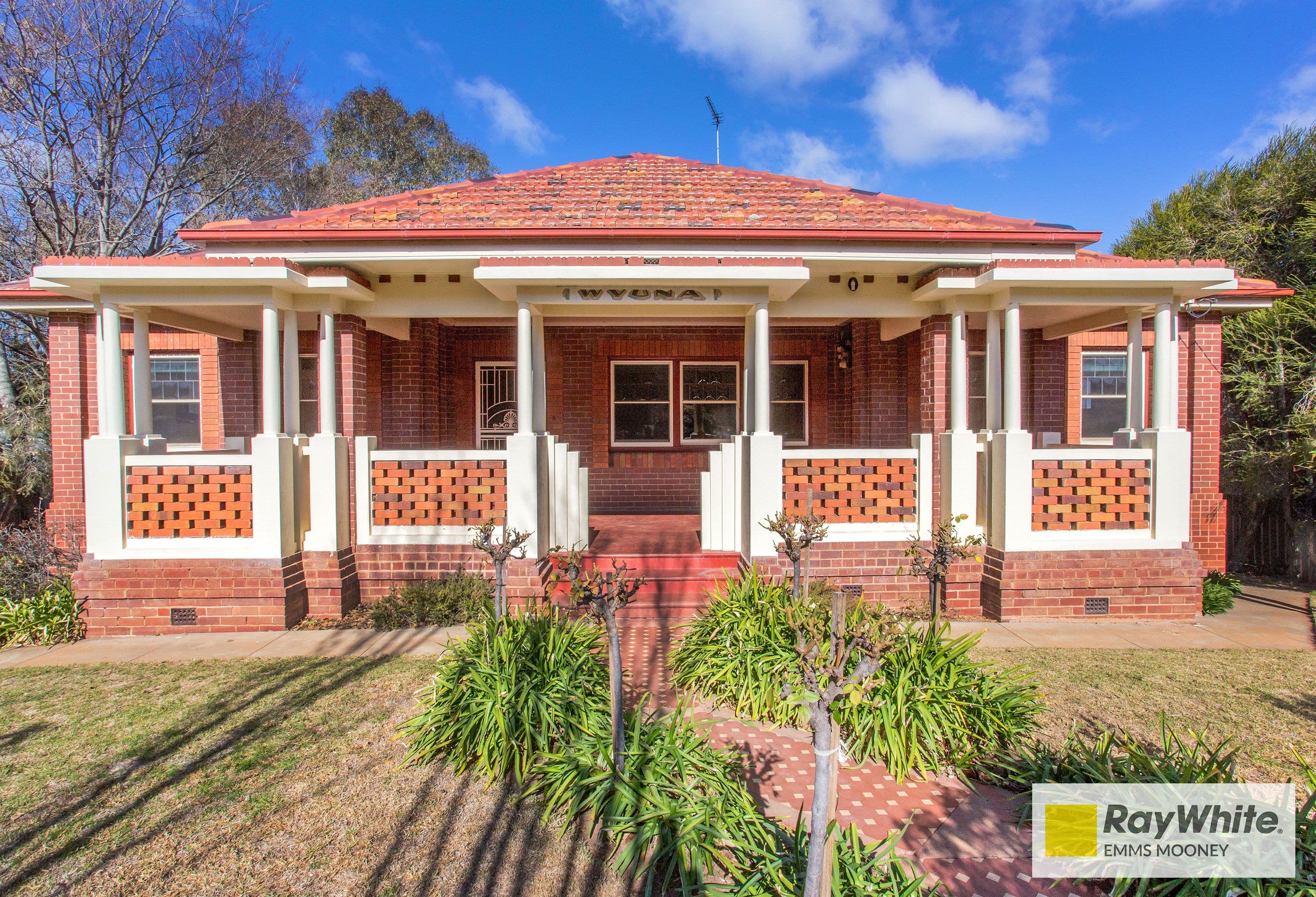 51 Liverpool Street, Cowra - Image 1