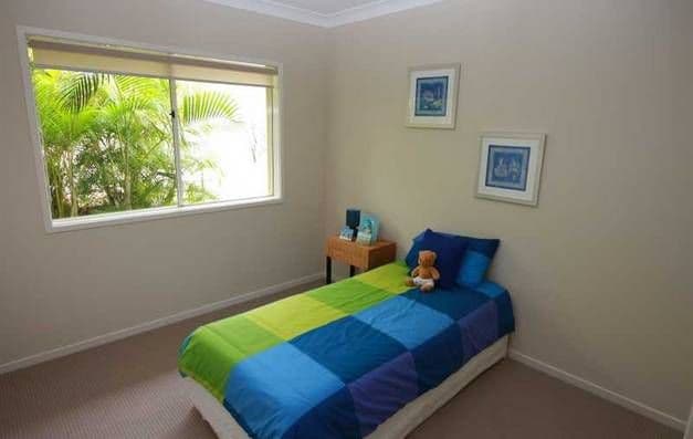 4 Twynam Mews, PACIFIC PINES QLD 4211, Pacific Pines - Thumbnail 8