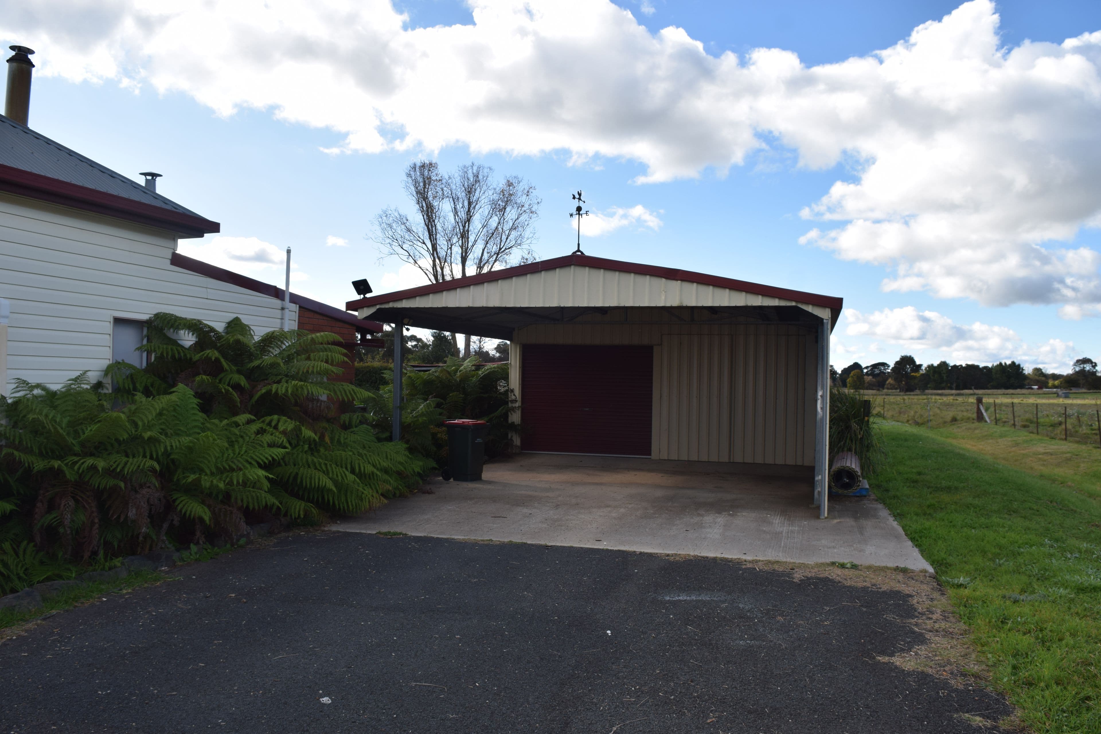 9 Nielsen Street, Guyra NSW 2365, Guyra - Thumbnail 2
