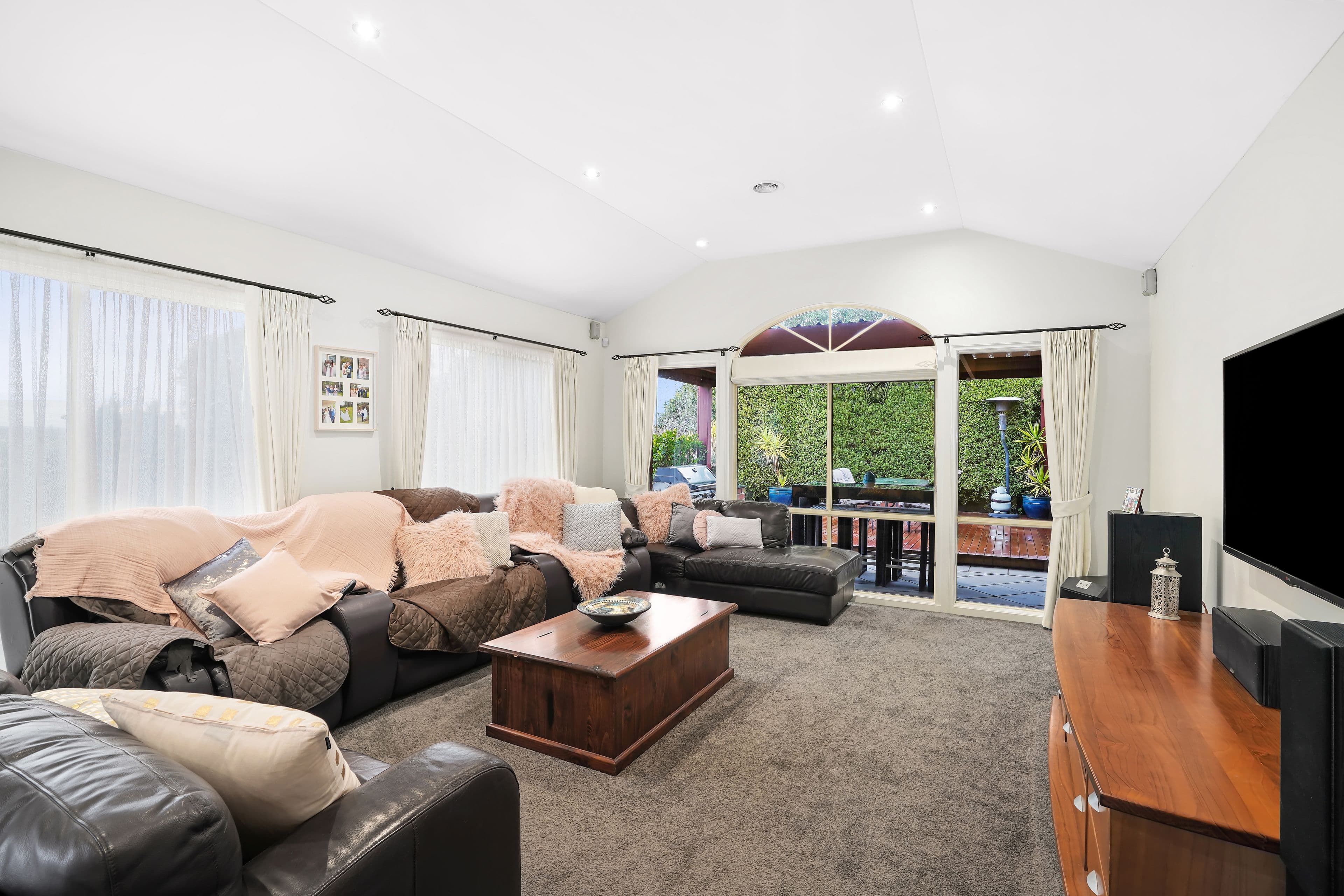 5 Tristana Heights, South Morang VIC 3752, South Morang - Thumbnail 5