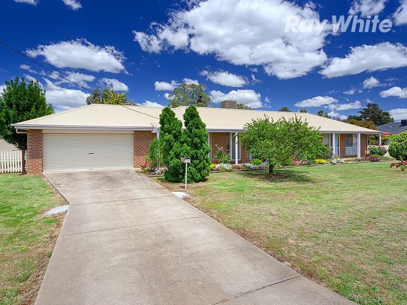 176 Golf Club Drive, HOWLONG NSW 2643, Howlong - Image 1