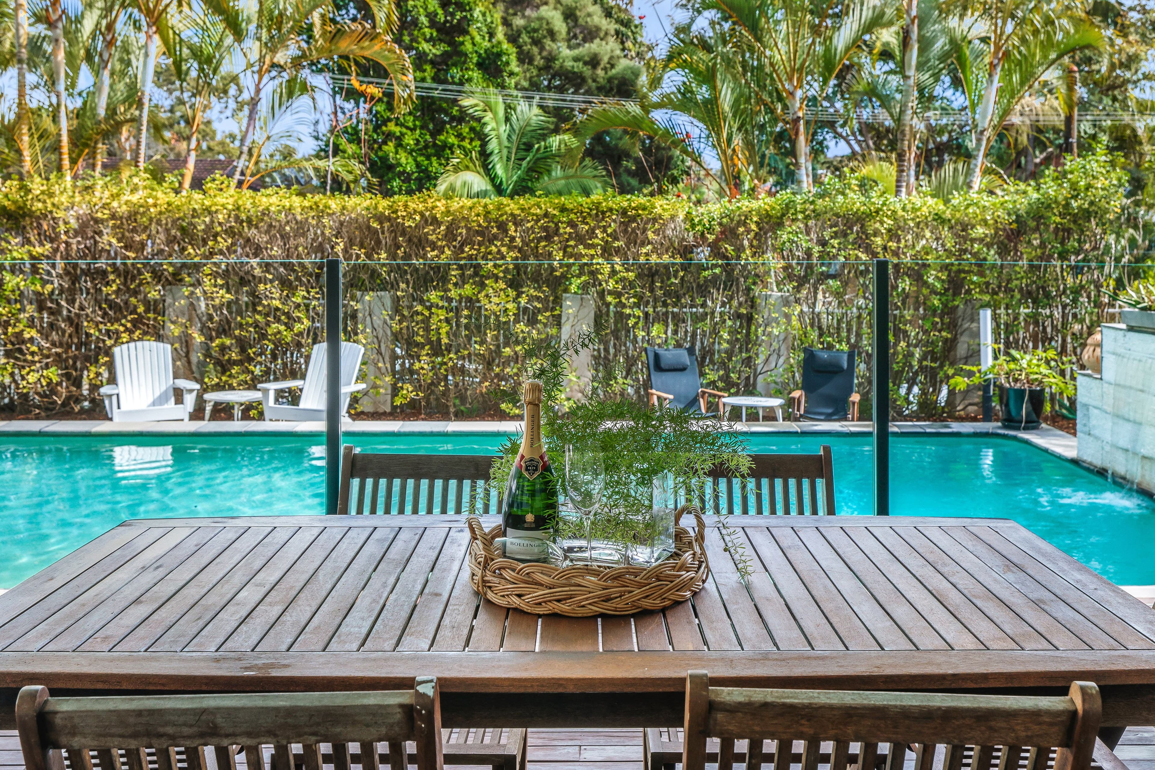 4 Grevillia Avenue, Southport QLD 4215, Southport - Image 1