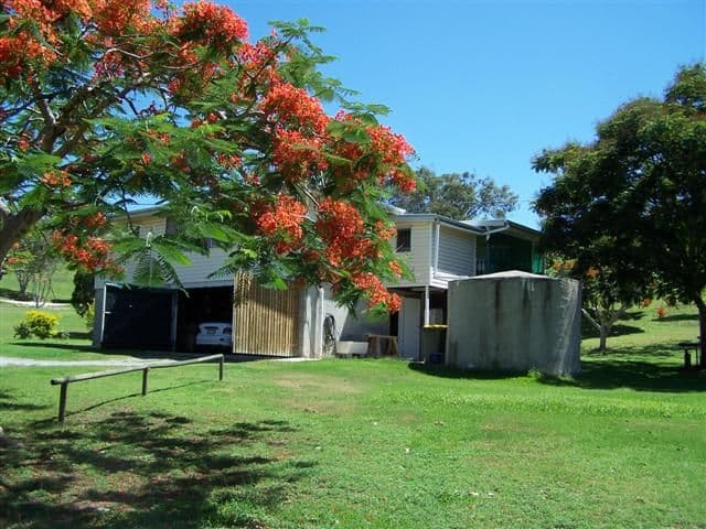 1 Cannan Street, MOUNT LARCOM QLD 4695, Mount Larcom - Thumbnail 6