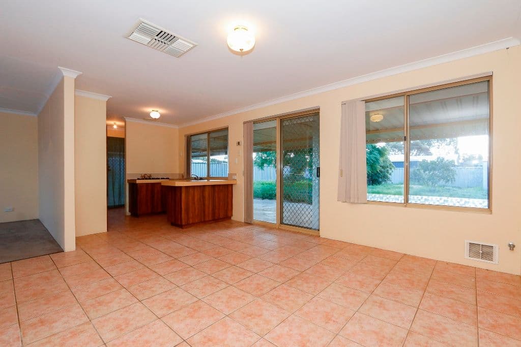 25 Sayer Crescent, Gosnells WA 6110, Gosnells - Thumbnail 4