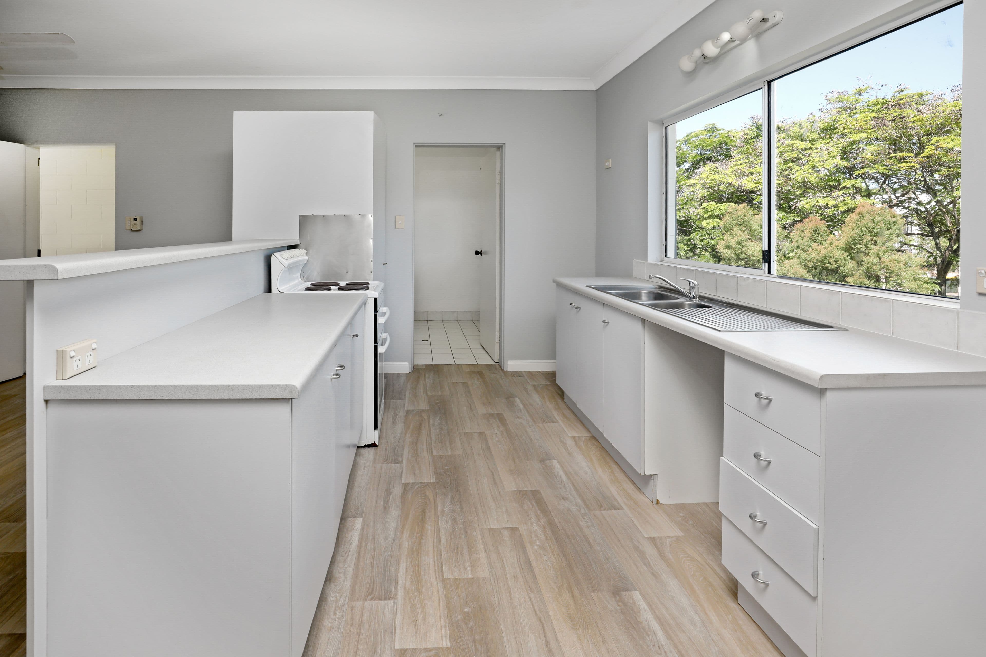 24-26 Springfield Crescent, Manoora QLD 4870, Manoora - Thumbnail 3