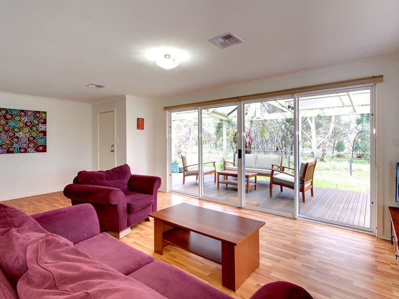 9 Hams Road, Flagstaff Hill - Thumbnail 2