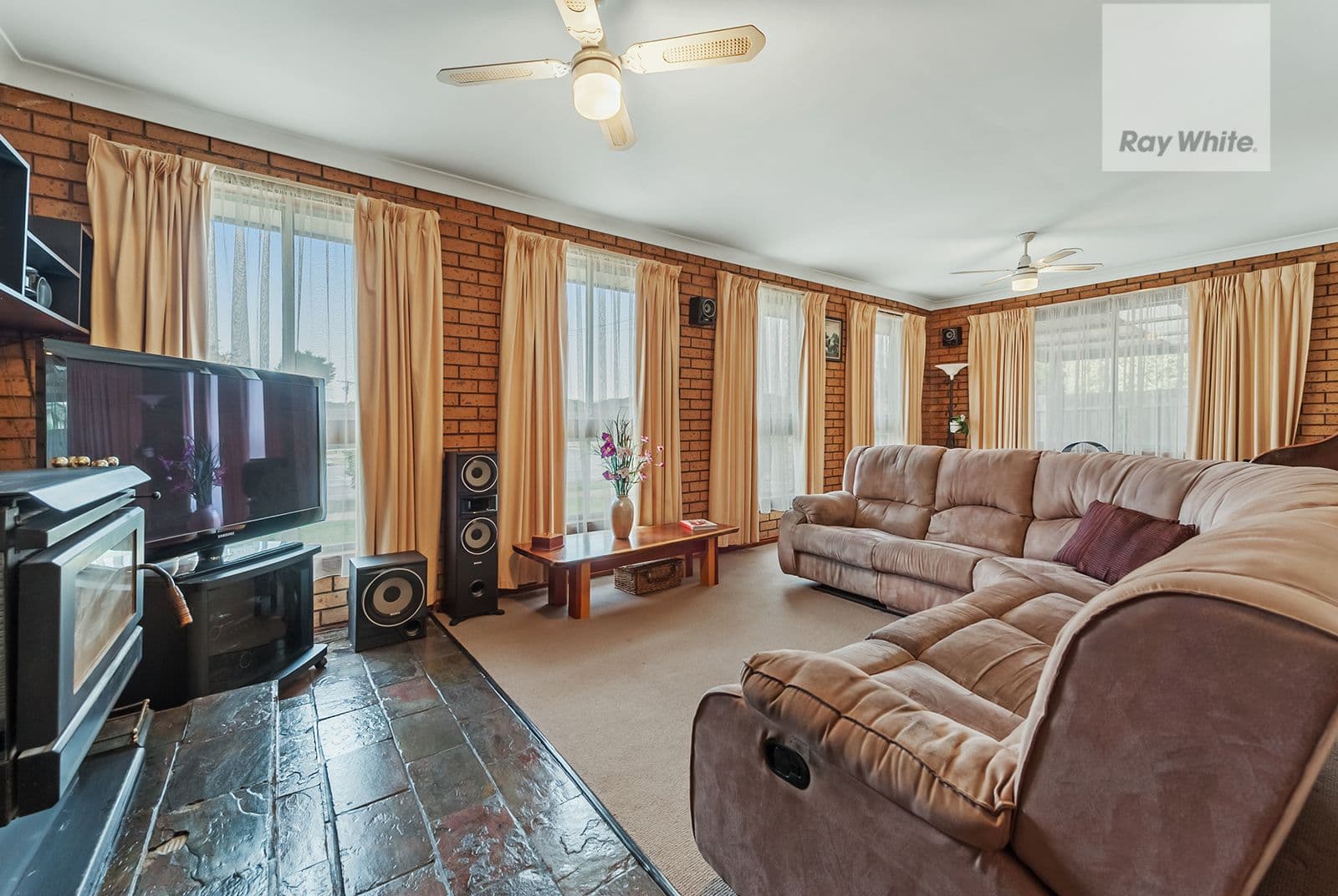 58 Dianne Avenue, Craigieburn VIC 3064, Craigieburn - Thumbnail 4