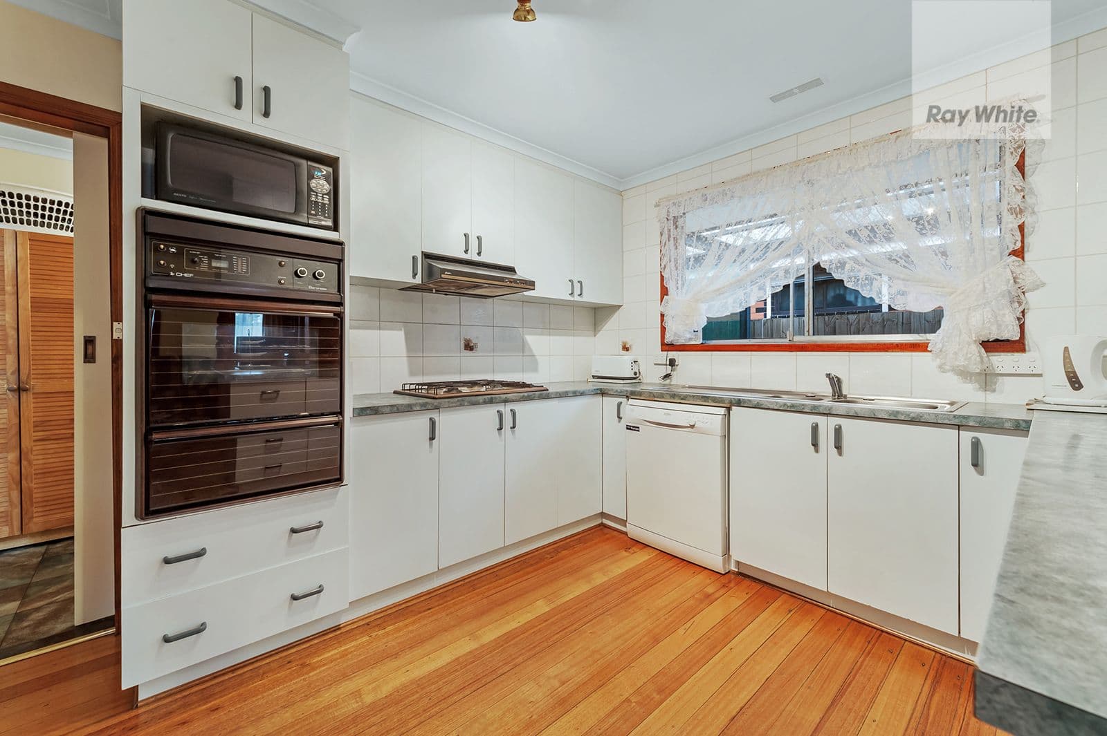 58 Dianne Avenue, Craigieburn VIC 3064, Craigieburn - Thumbnail 6
