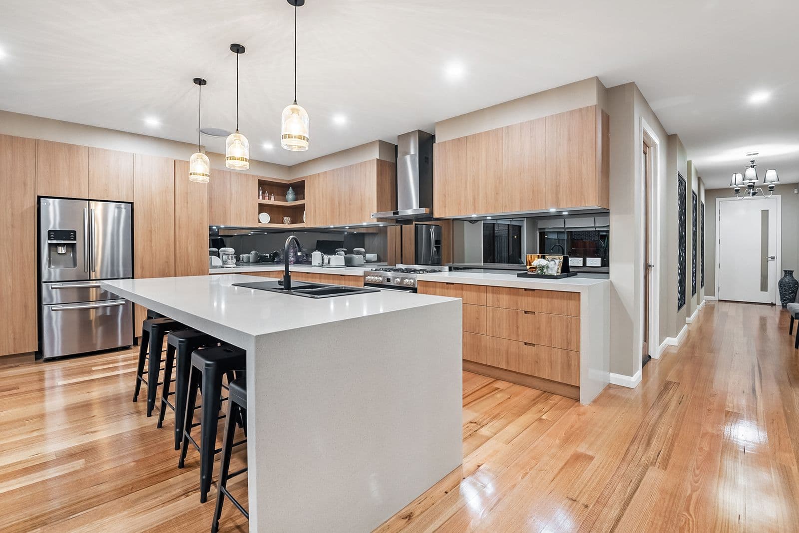 4 Echelon Street, Craigieburn VIC 3064, Craigieburn - Thumbnail 6
