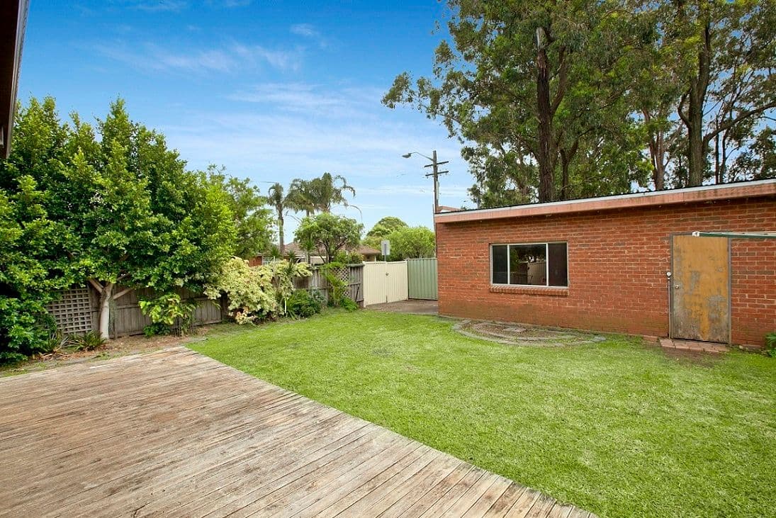 16 FOYLE Avenue, BIRRONG NSW 2143, Birrong - Thumbnail 5