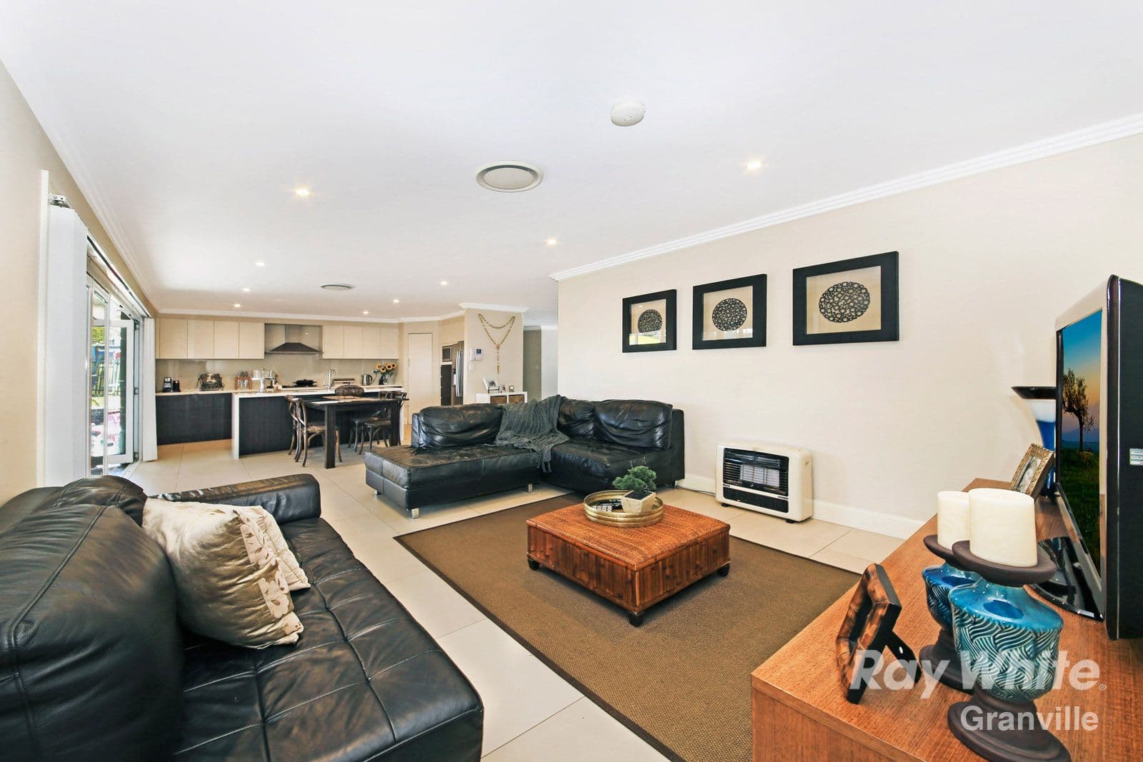 7 Leo Crescent, Greystanes NSW 2145, Greystanes - Thumbnail 3