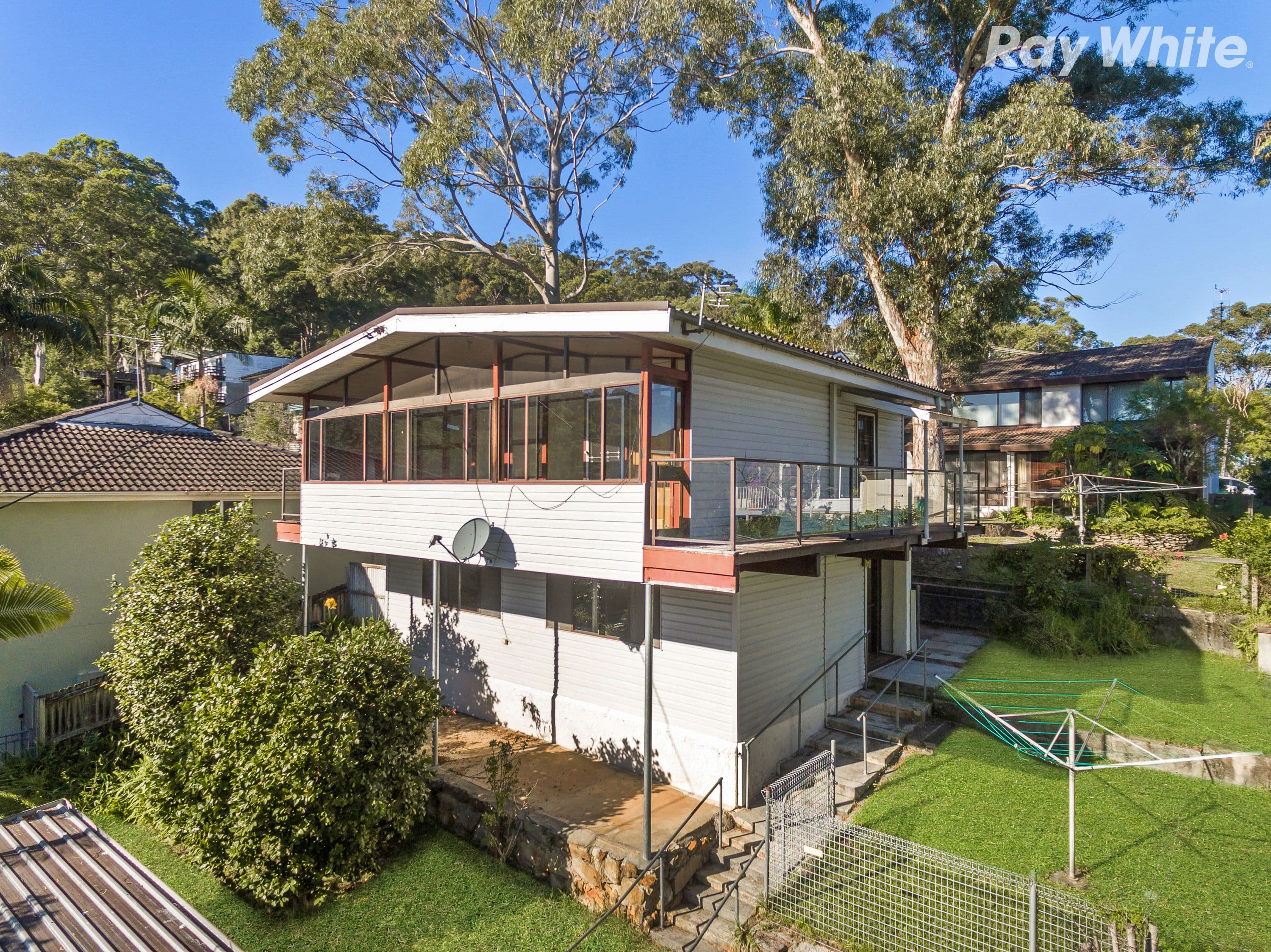 8 Moray Parade, Saratoga - Image 1