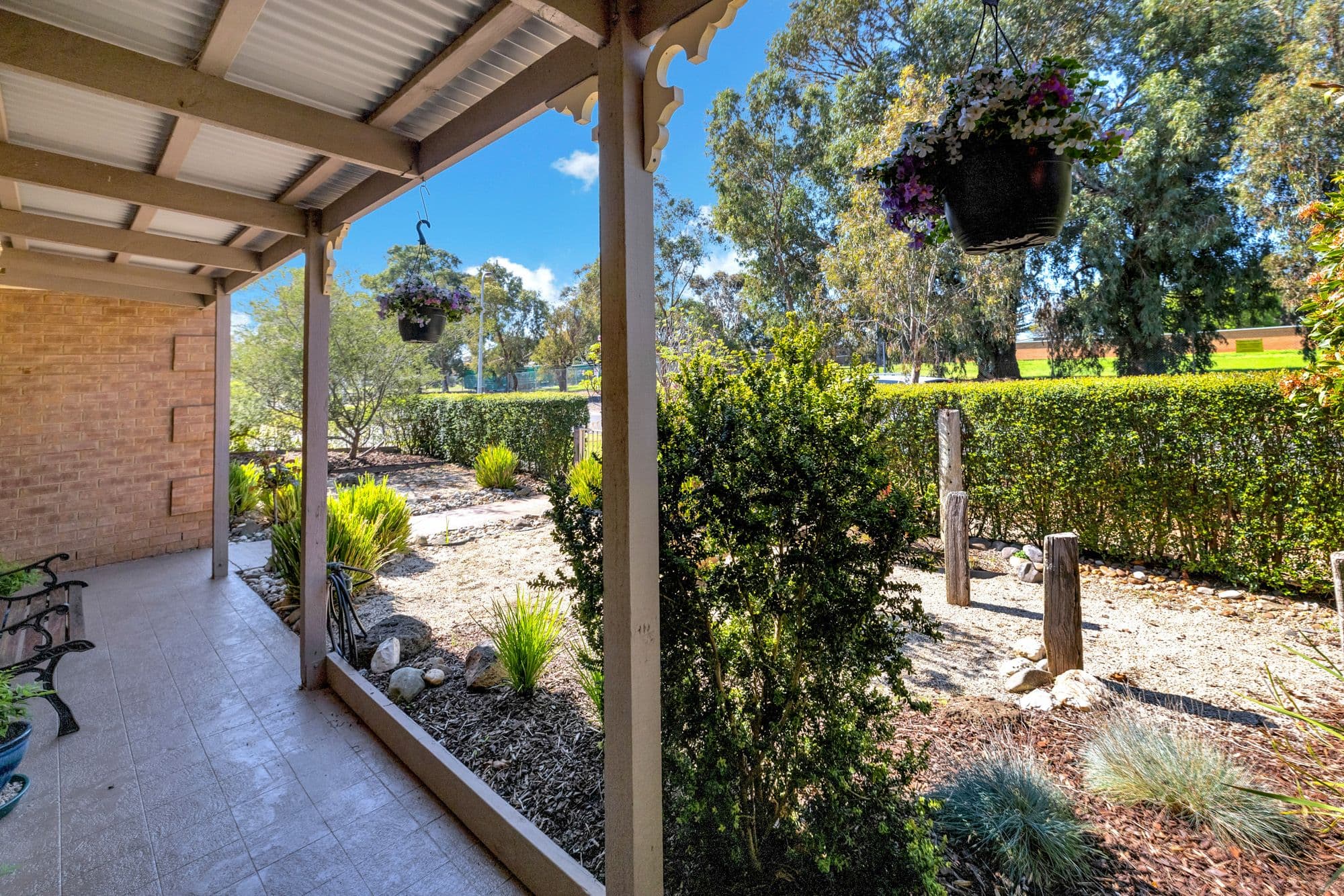 33 Racecourse Road, Werribee VIC 3030, Werribee - Thumbnail 2