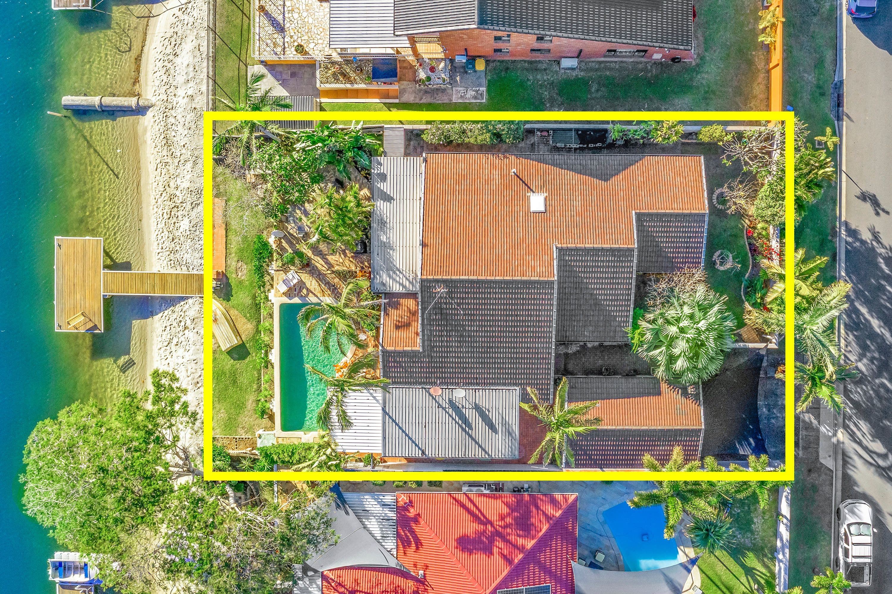 28 Avanti Street, Mermaid Waters QLD 4218, Mermaid Waters - Thumbnail 2