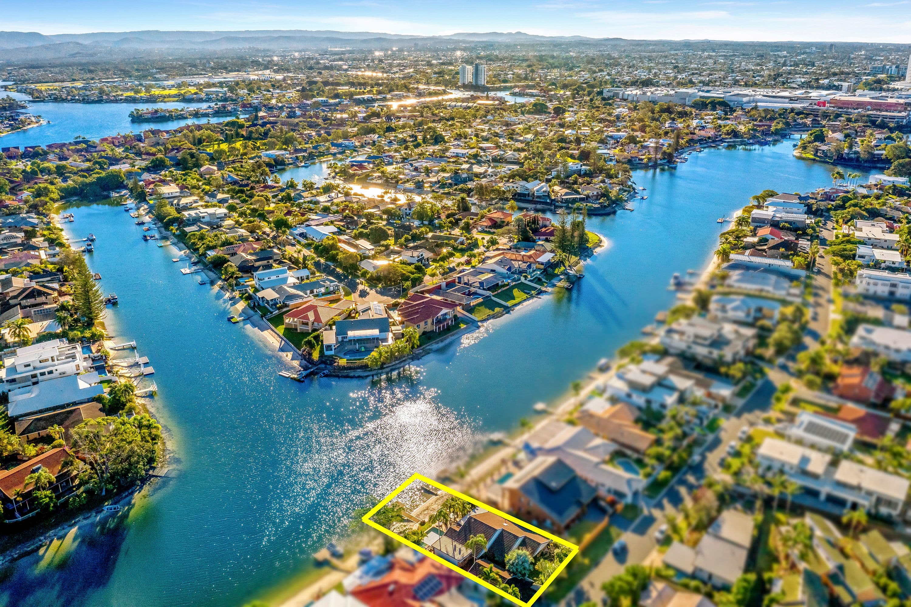 28 Avanti Street, Mermaid Waters QLD 4218, Mermaid Waters - Thumbnail 3