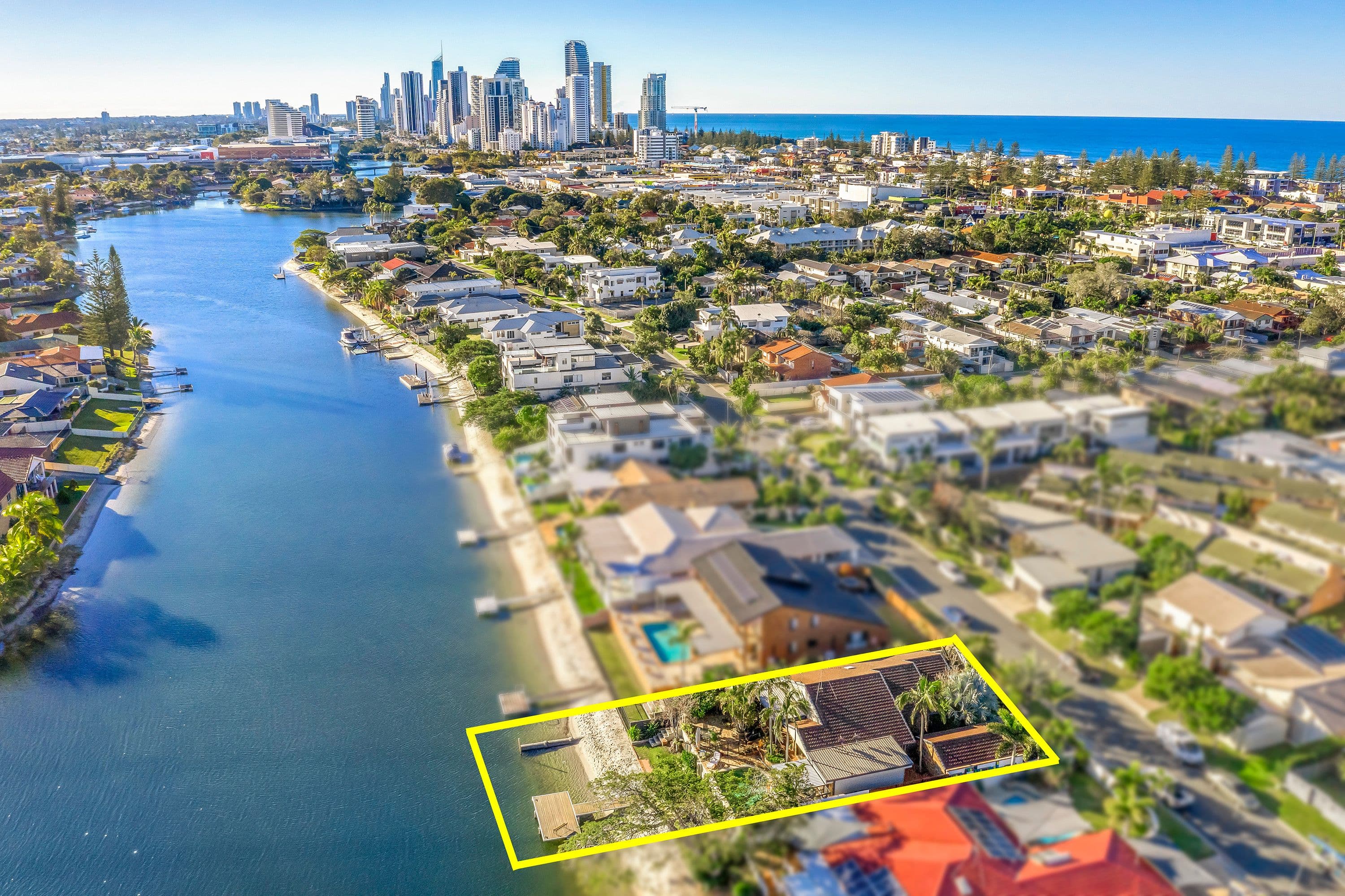 28 Avanti Street, Mermaid Waters QLD 4218, Mermaid Waters - Thumbnail 4