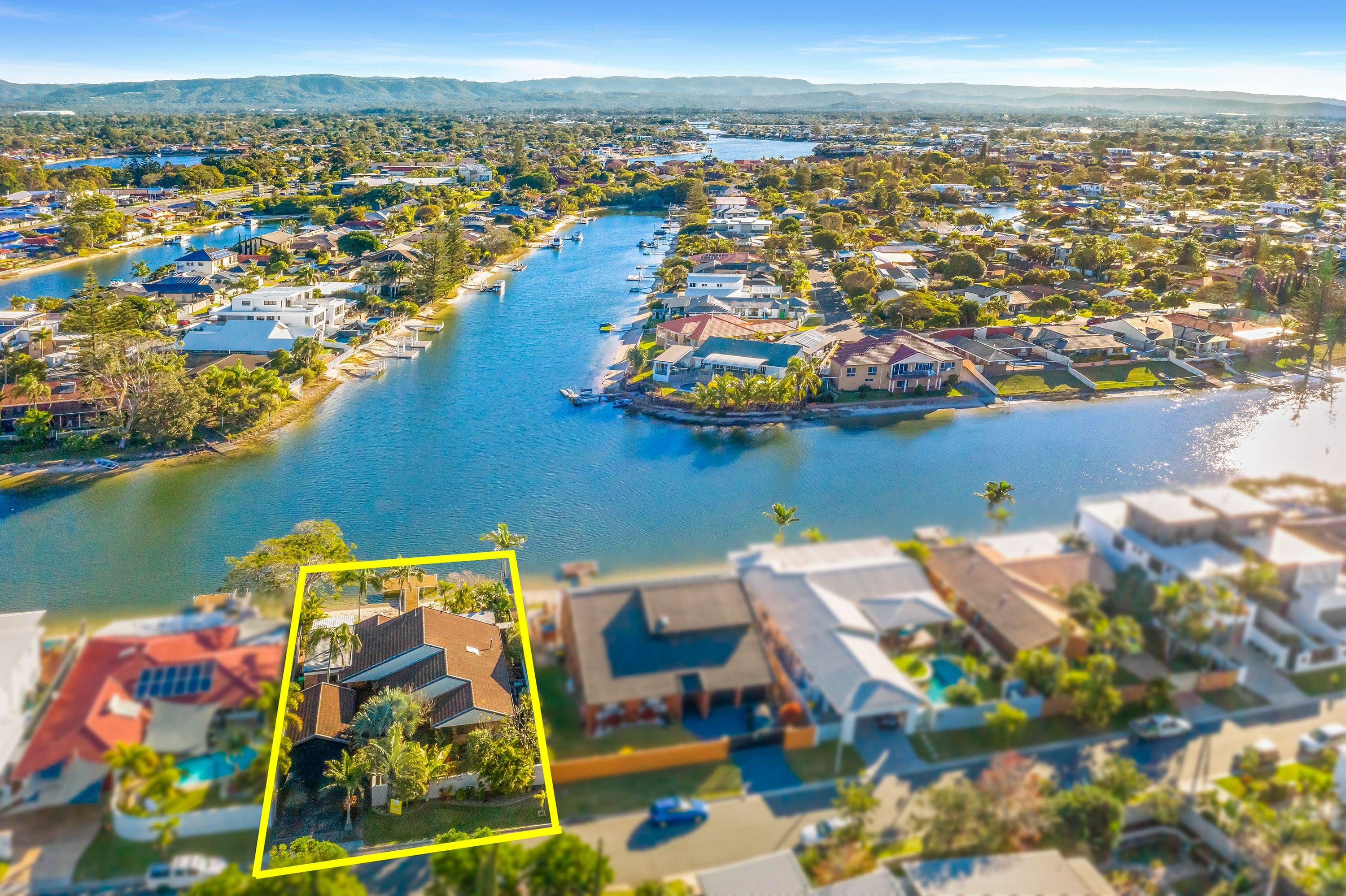 28 Avanti Street, Mermaid Waters QLD 4218, Mermaid Waters - Thumbnail 5