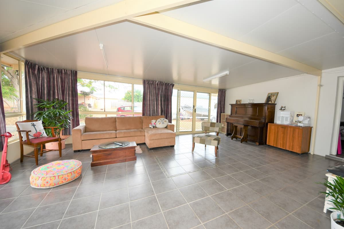 25-27 James Street, Gracemere, Gracemere - Thumbnail 2