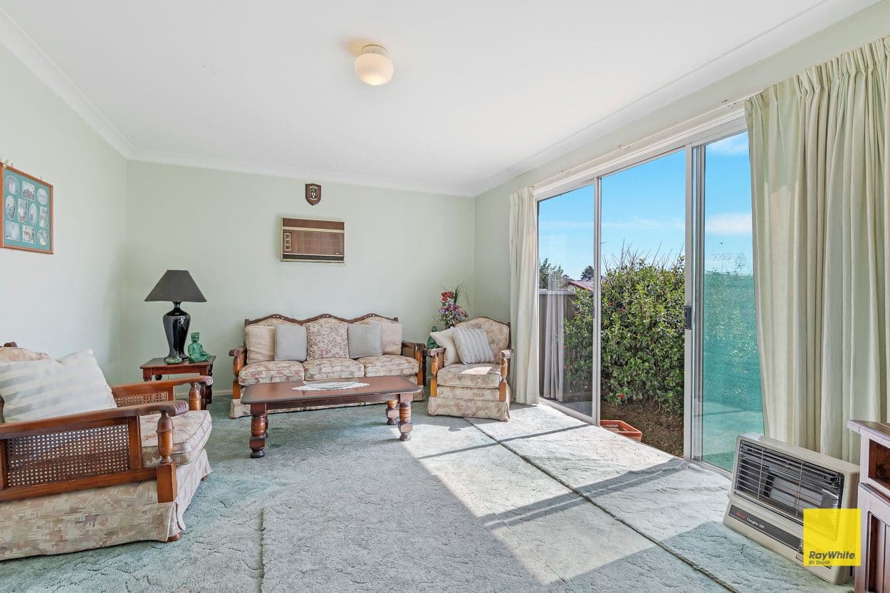 11 Gregory Avenue, Oxley Park - Thumbnail 4
