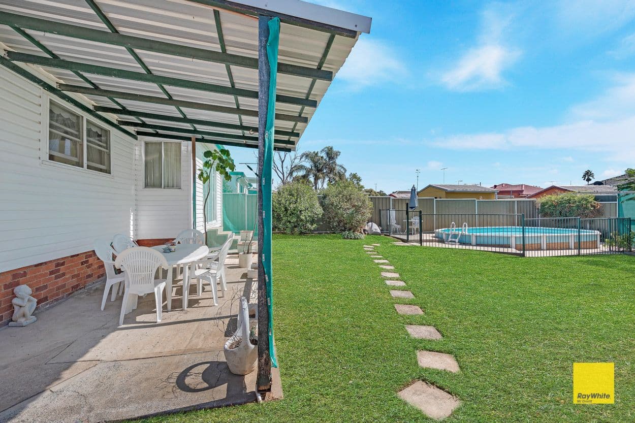 11 Gregory Avenue, Oxley Park - Thumbnail 8