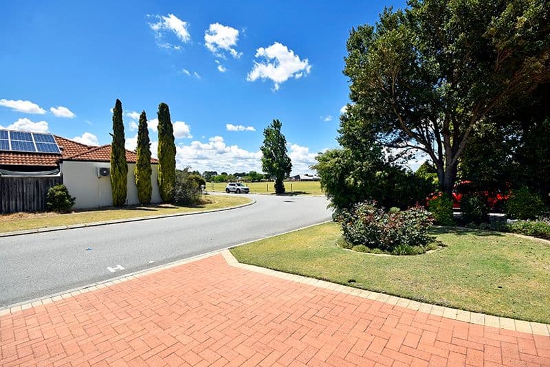 108 Vaucluse Crescent, Ellenbrook WA 6069, Ellenbrook - Thumbnail 4