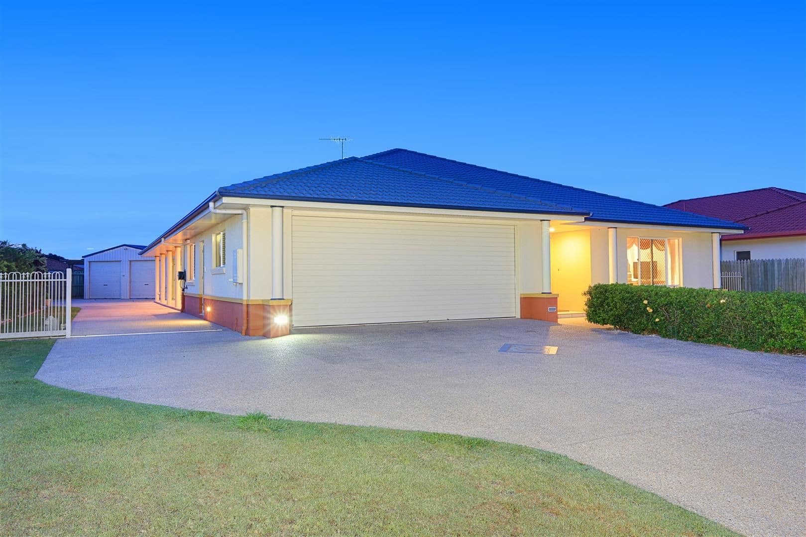 26 Lakeview Drive, BUNDABERG NORTH QLD 4670, Bundaberg North - Image 1