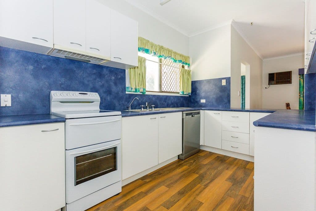 9 Julie Court, Emerald QLD 4720, Emerald - Thumbnail 8