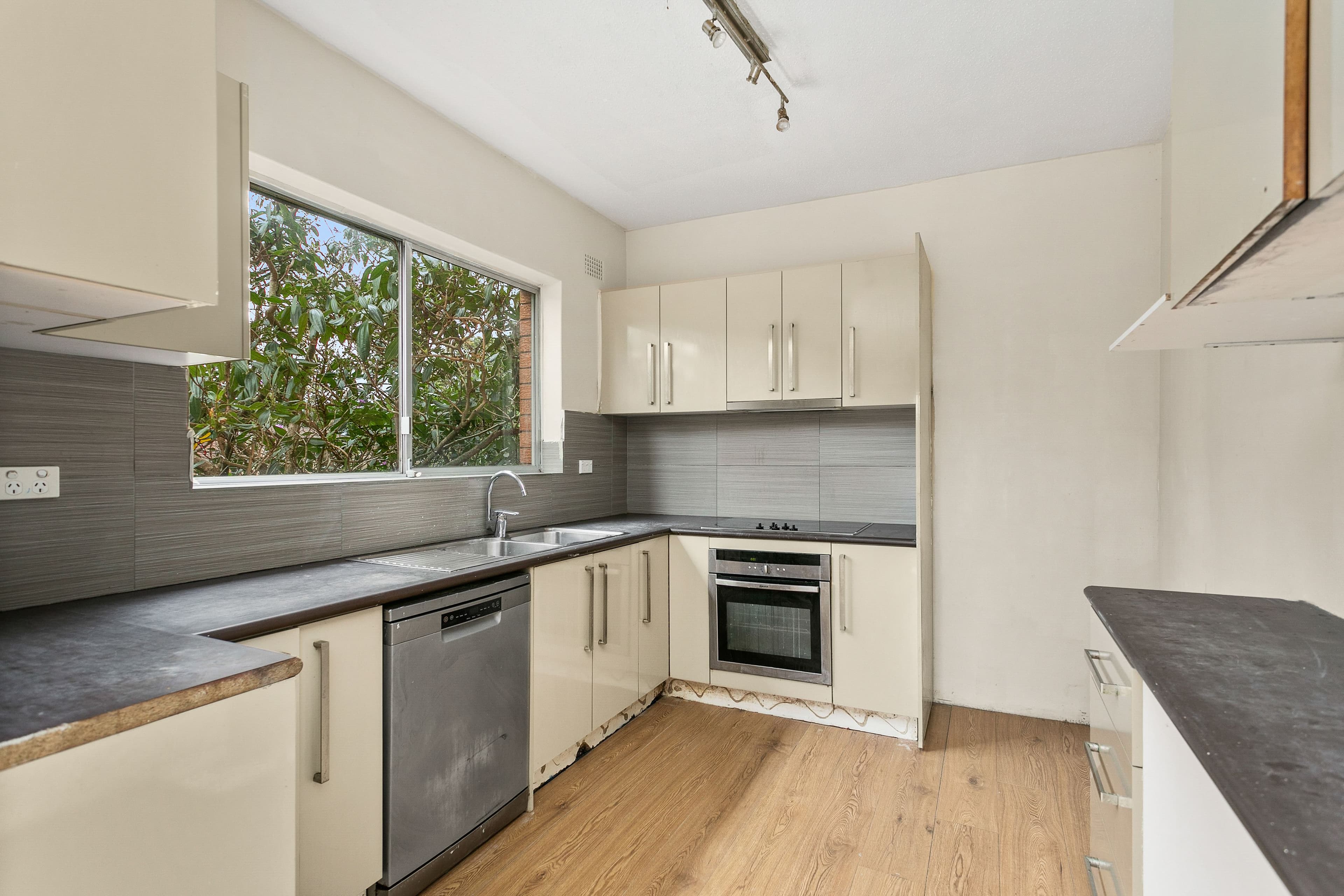 13-15 Austral Street, Penshurst NSW 2222, Penshurst - Thumbnail 4
