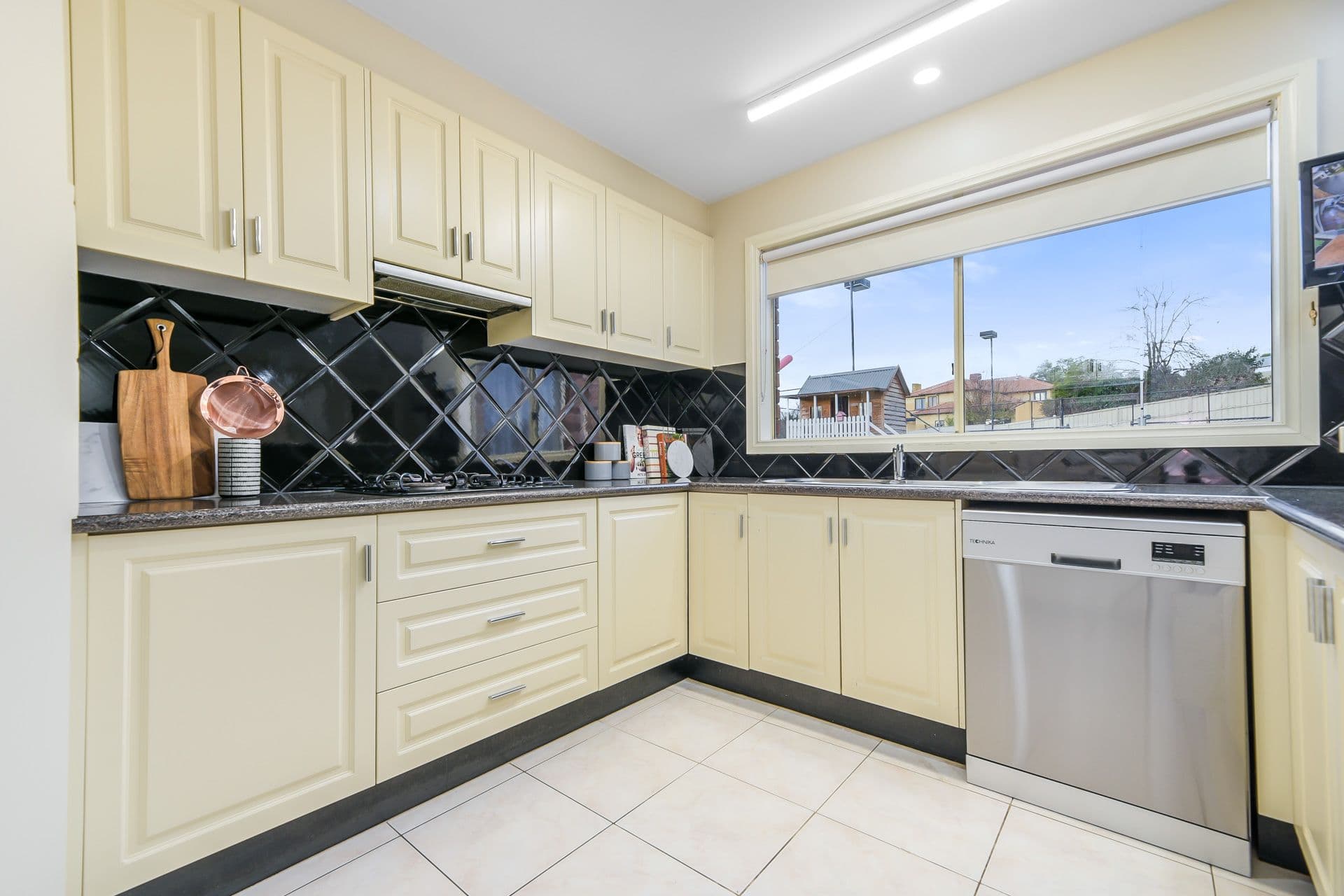 4 Tom Gearon Court, Narre Warren North VIC 3804, Narre Warren North - Thumbnail 8