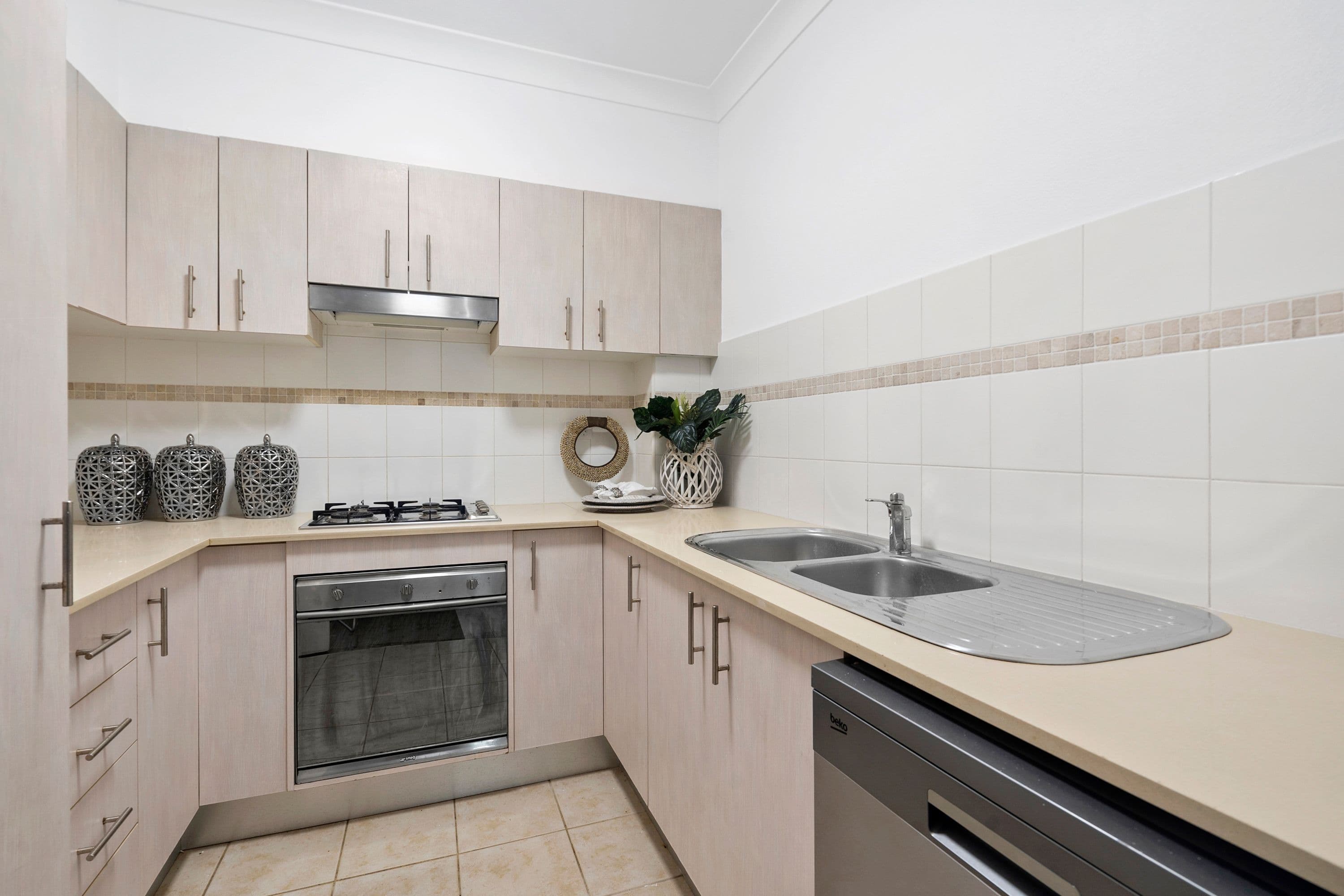 28-32 Brookvale Avenue, Brookvale NSW 2100, Brookvale - Thumbnail 3
