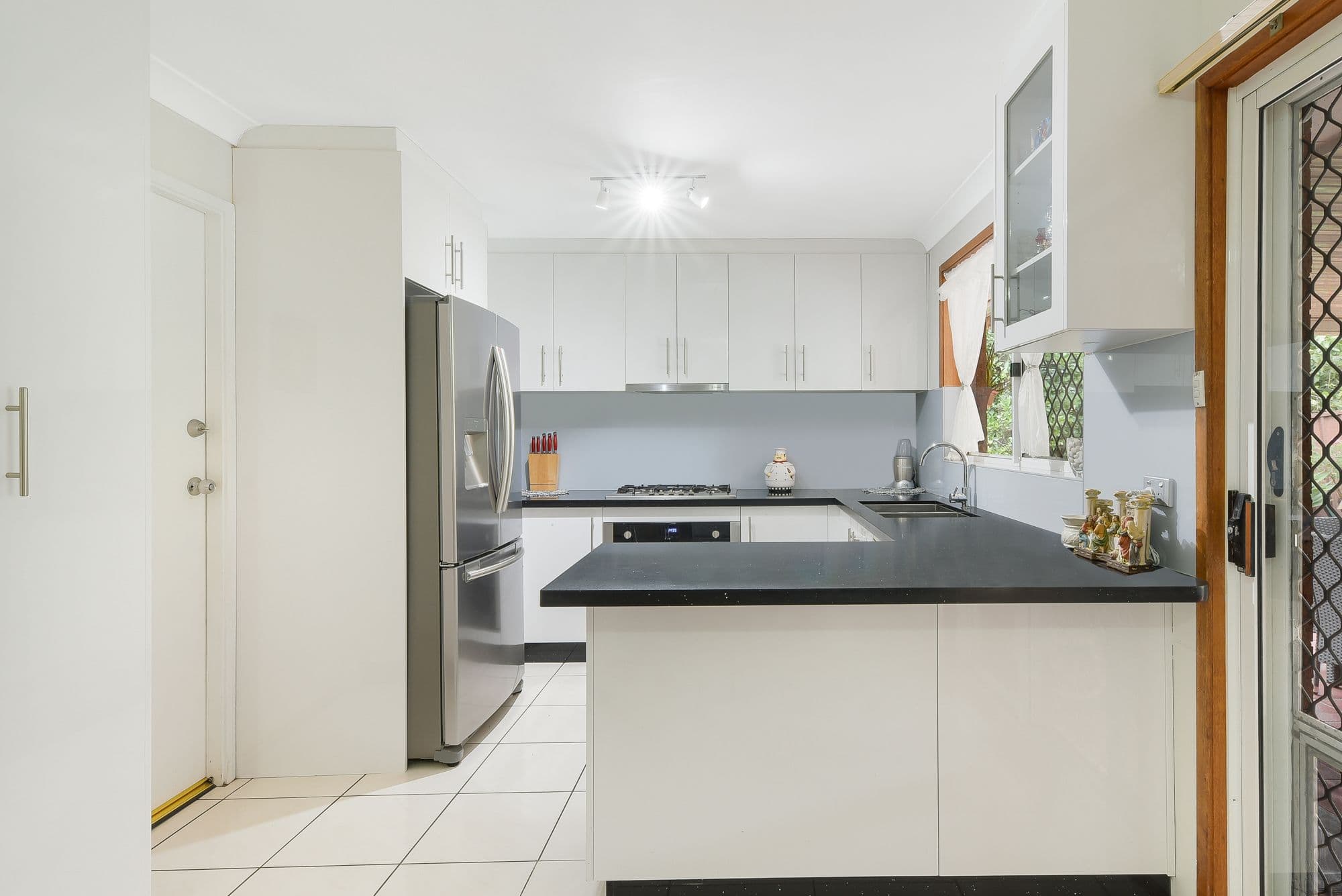 17 Chalcedony Street, Eagle Vale - Thumbnail 2