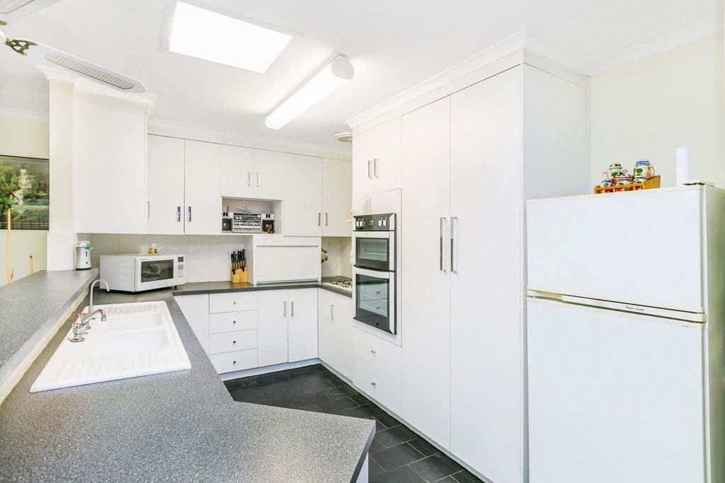 10 Coonawarra Close, Woodcroft SA 5162, Woodcroft - Thumbnail 6