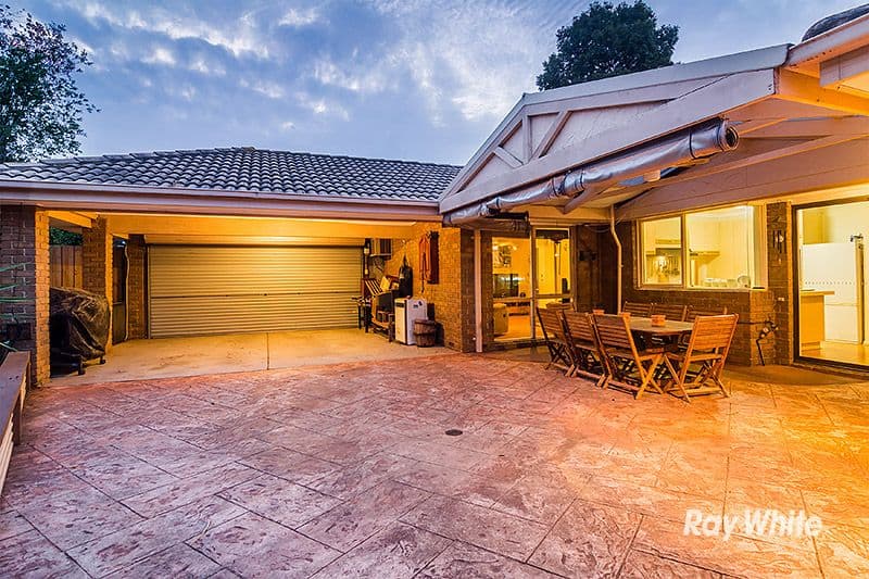 16 Horsfield Street, Cranbourne North VIC 3977, Cranbourne North - Thumbnail 6