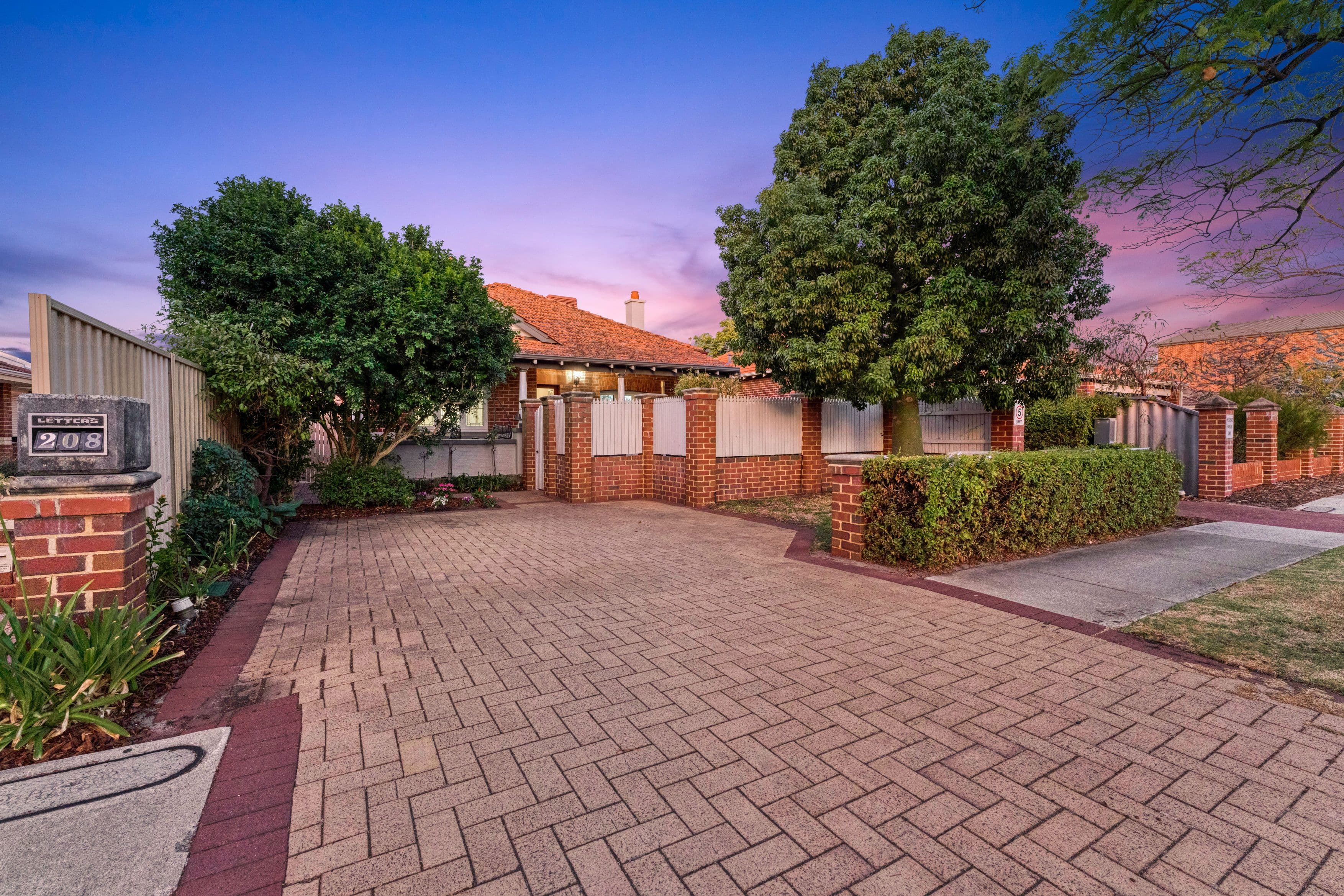 208 Crawford Road, Inglewood WA 6052, Inglewood - Image 1