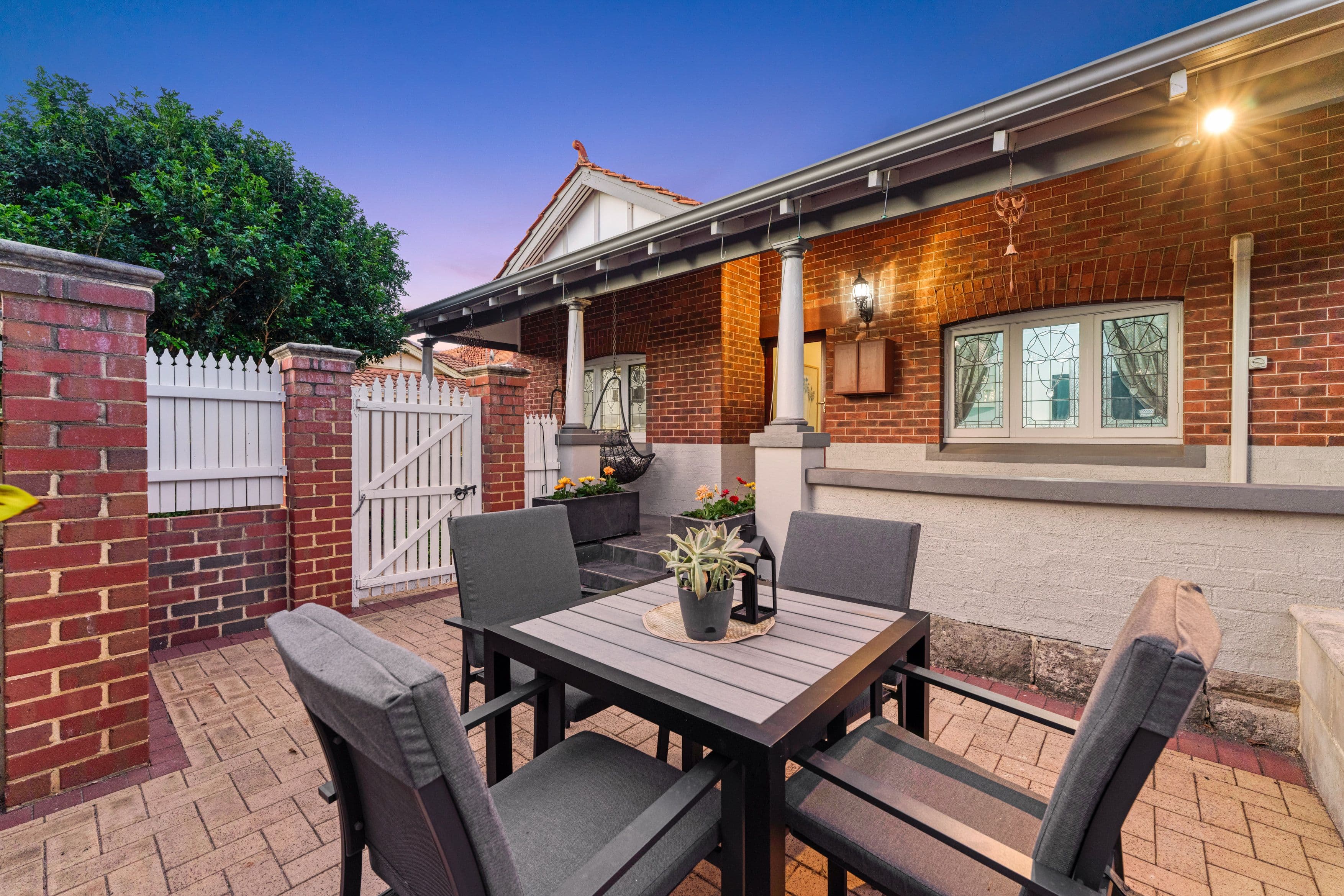 208 Crawford Road, Inglewood WA 6052, Inglewood - Thumbnail 2