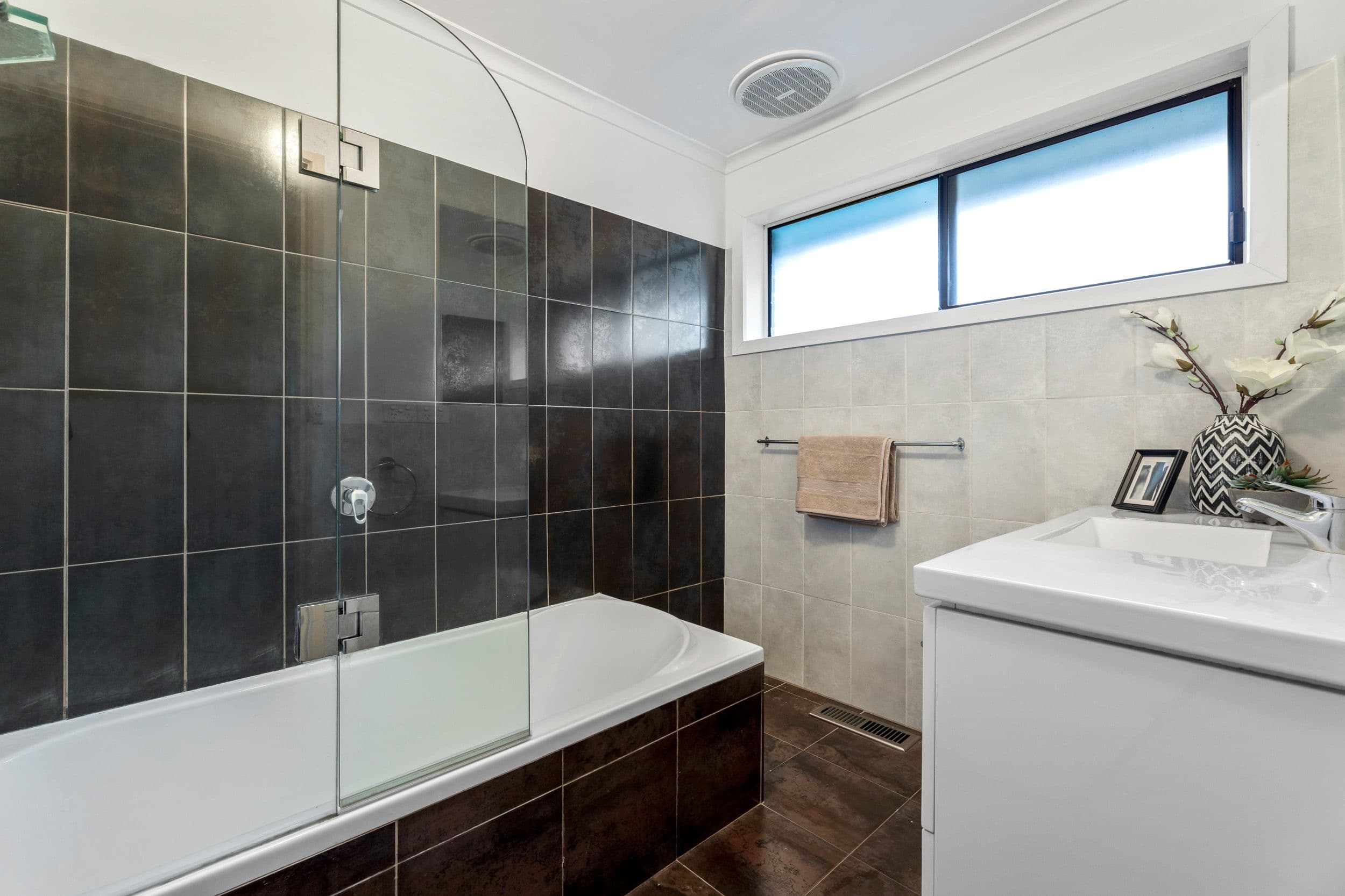 56 Gracedale Avenue, Ringwood East VIC 3135, Ringwood East - Thumbnail 8