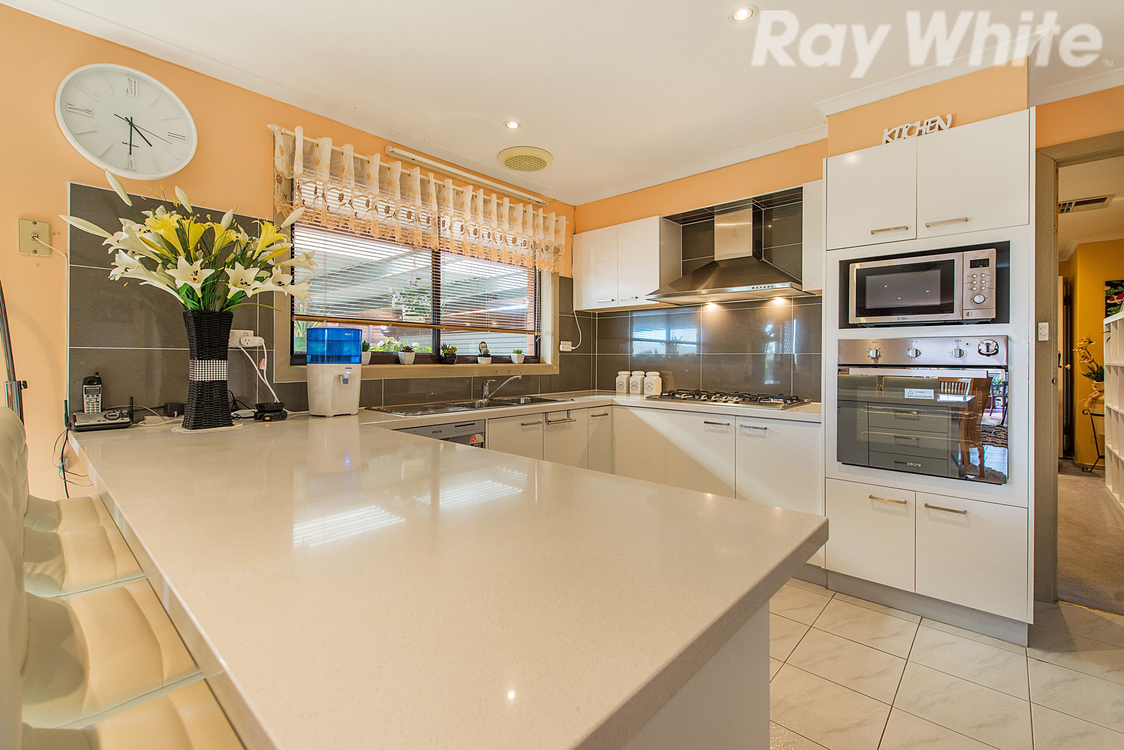 73 Kellbourne Drive, Rowville VIC 3178, Rowville - Thumbnail 3
