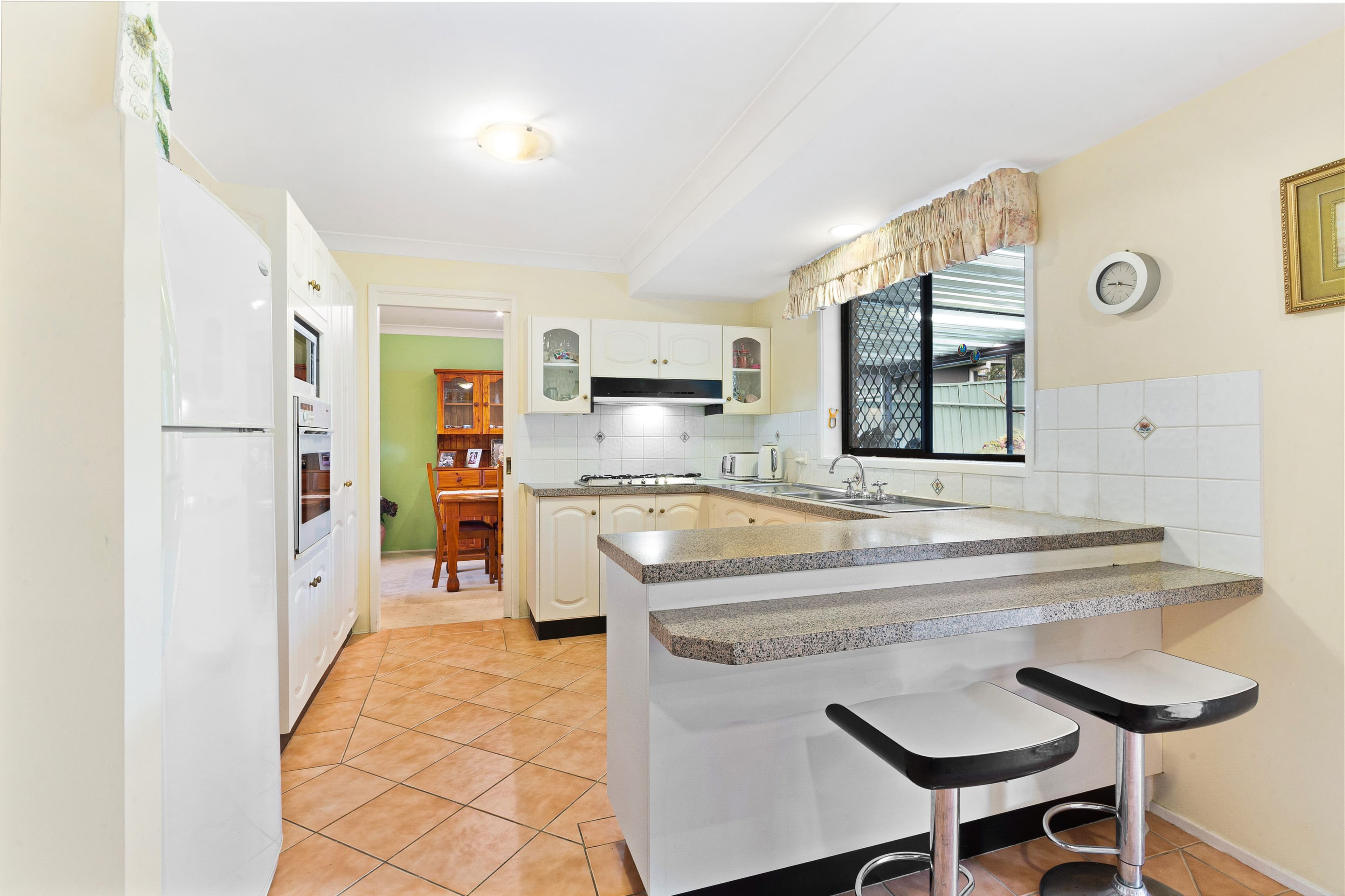 10 Patrick Street, Bateau Bay NSW 2261, Bateau Bay - Thumbnail 2