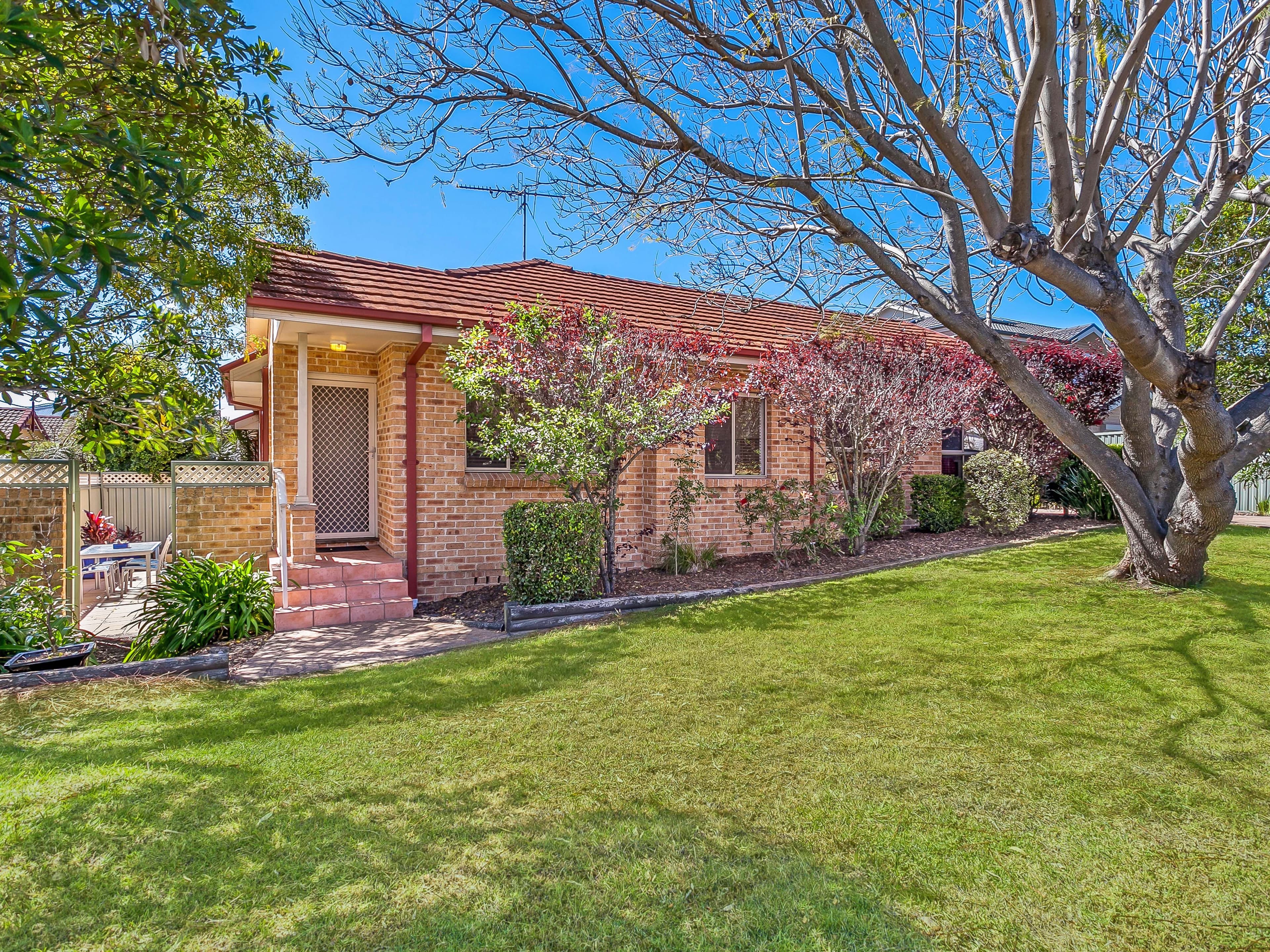 35 Stuart Street, Helensburgh - Thumbnail 2
