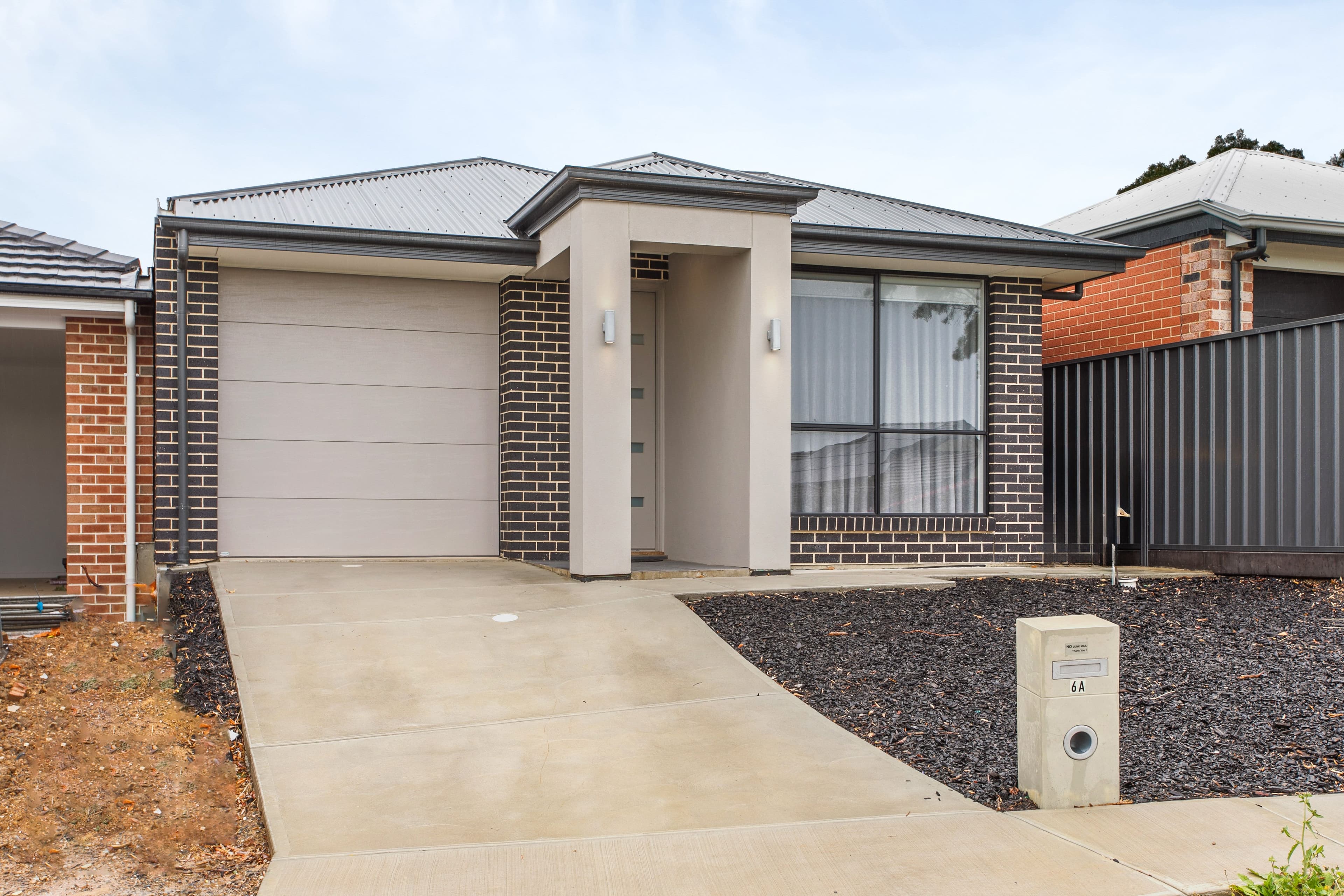 6A La Salle Court, Happy Valley SA 5159, Happy Valley - Thumbnail 2