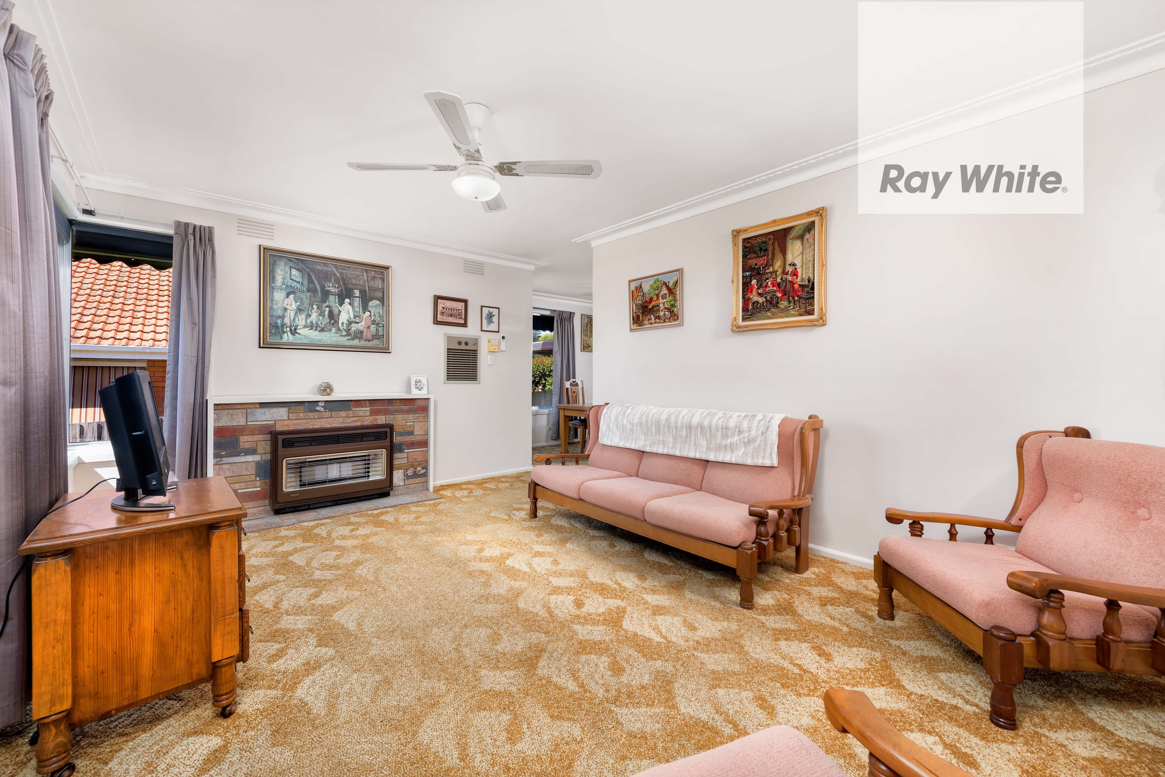 24 Darren Avenue, Bundoora VIC 3083, Bundoora - Thumbnail 2
